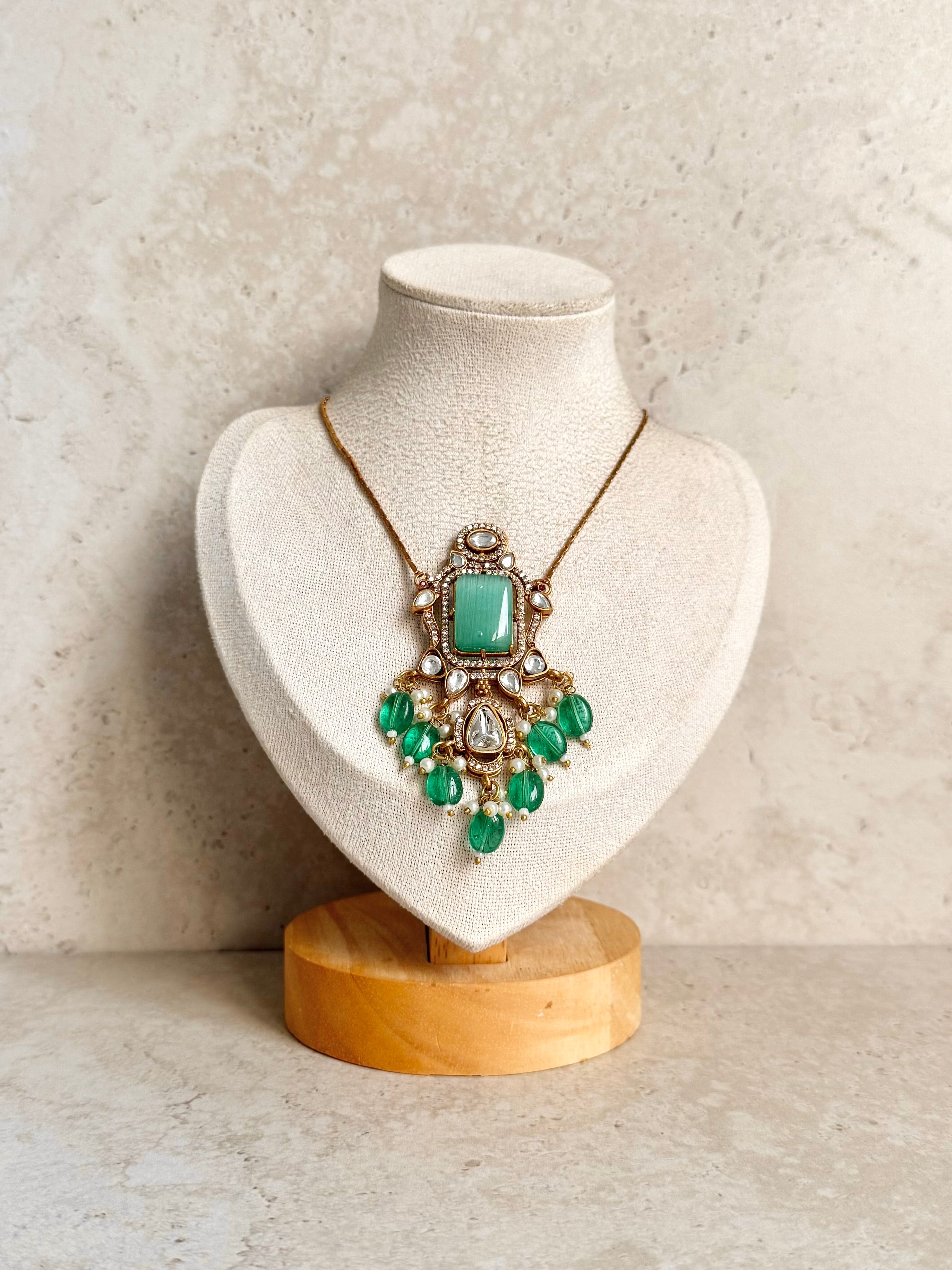 Pragati Necklace Set