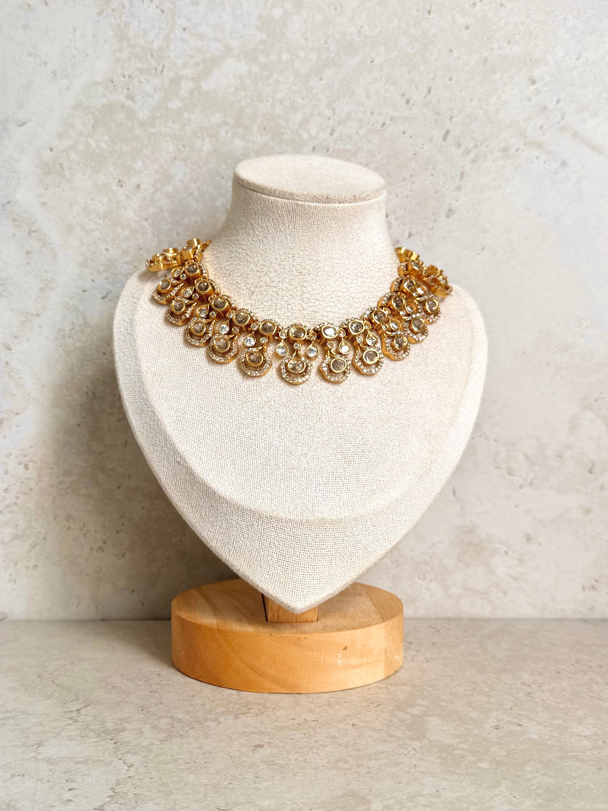 Bani Necklace Set