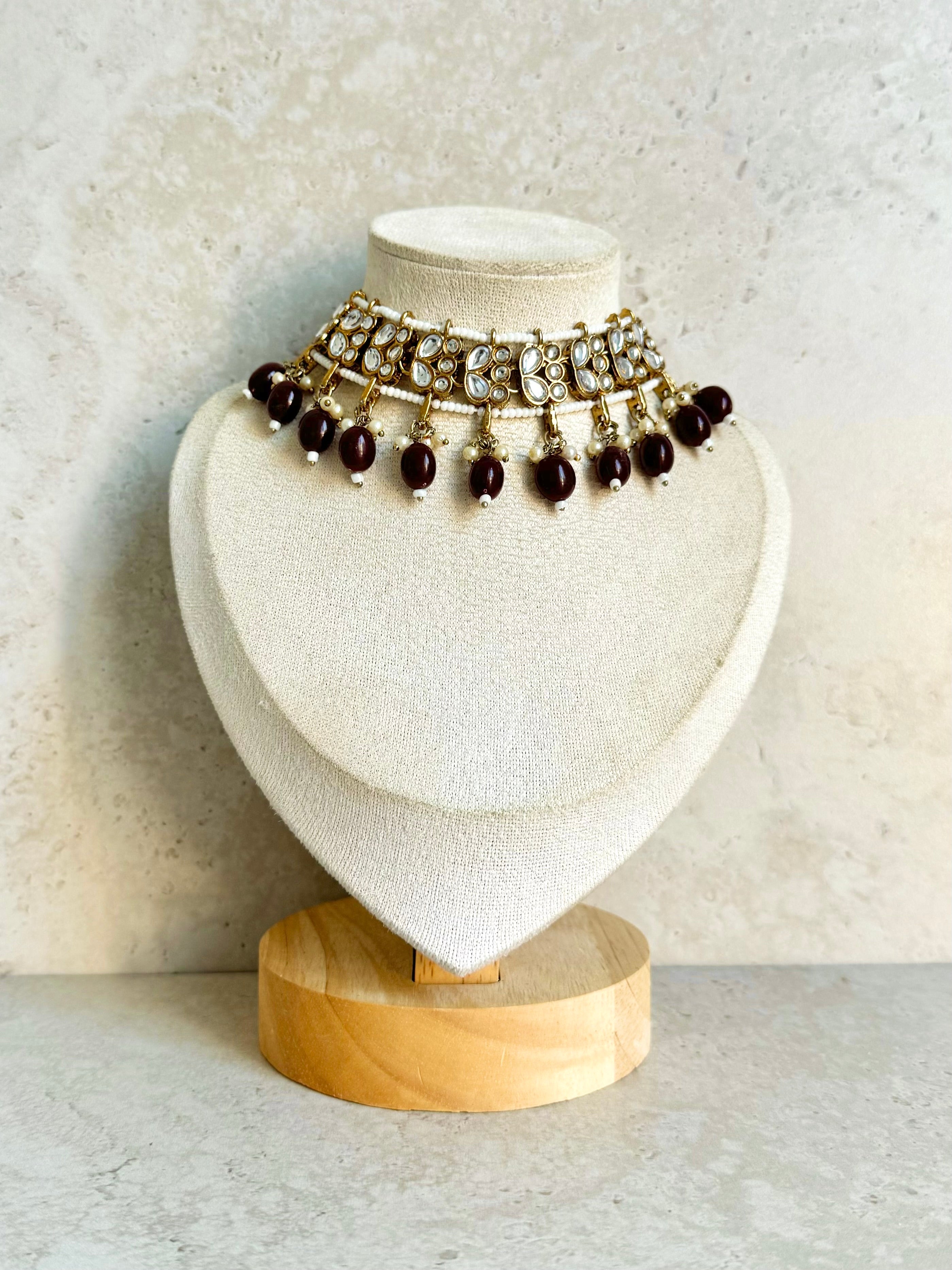 Baljit Necklace Set