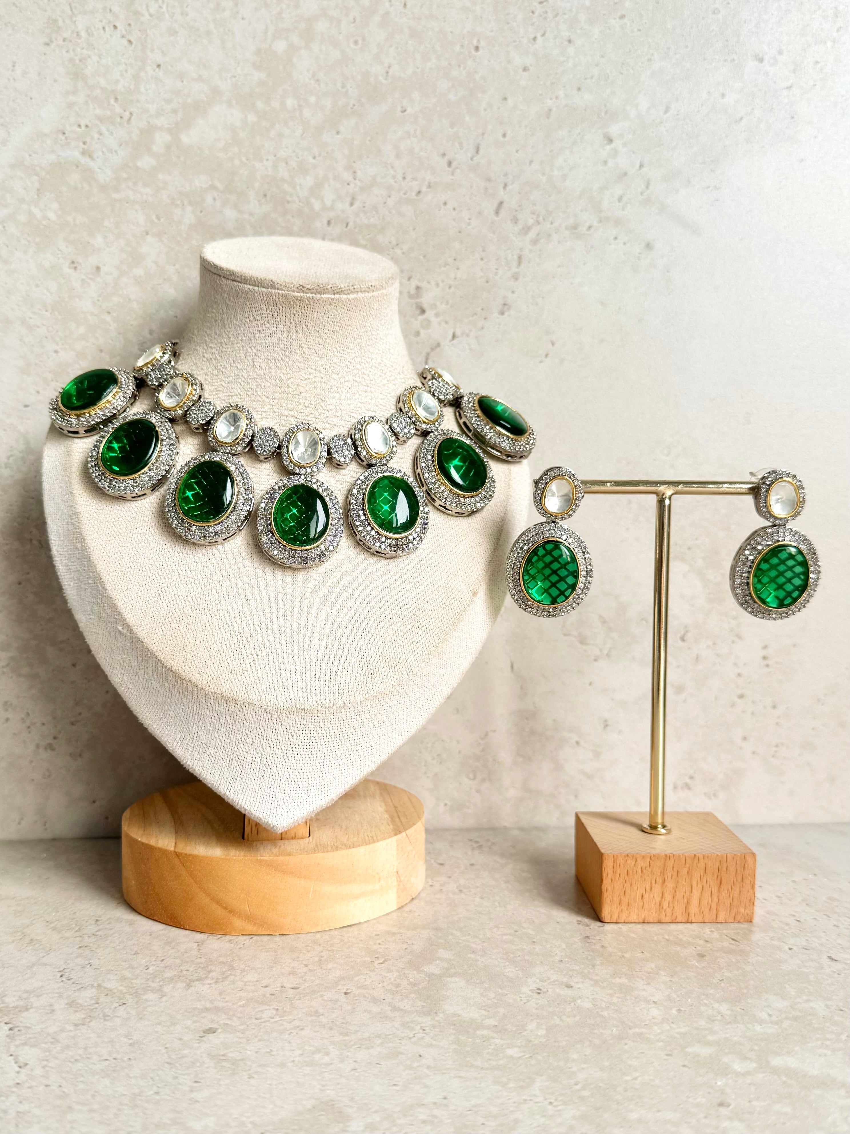 Sonam Necklace Set