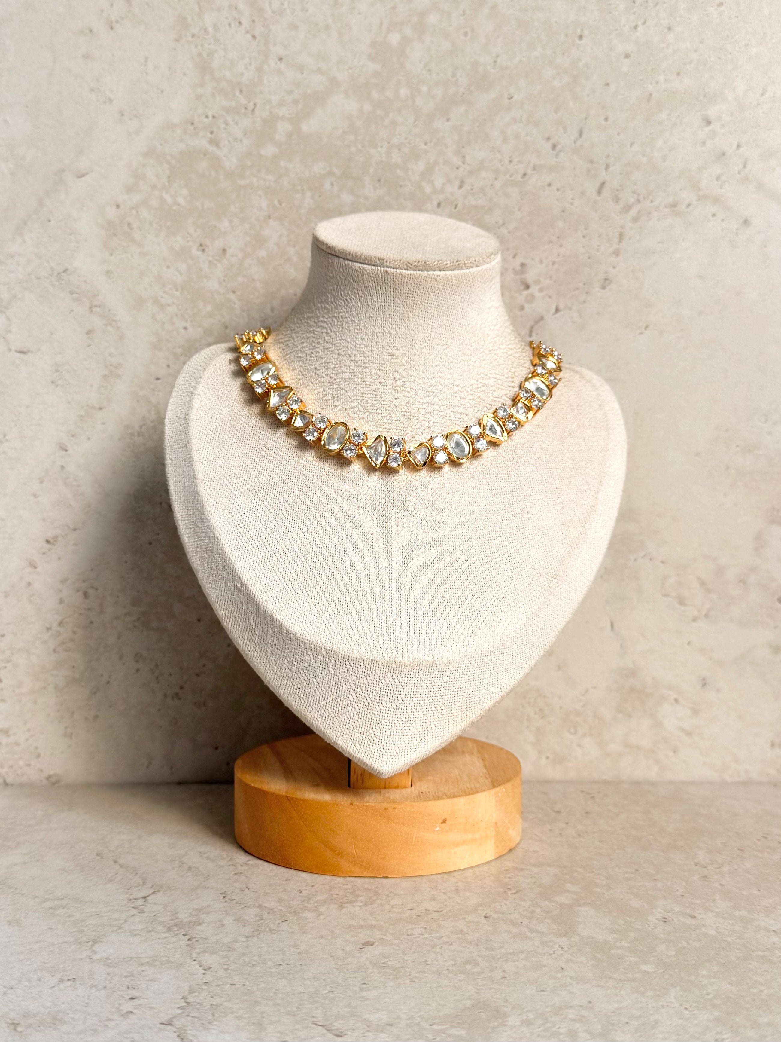 Anayat Necklace Set