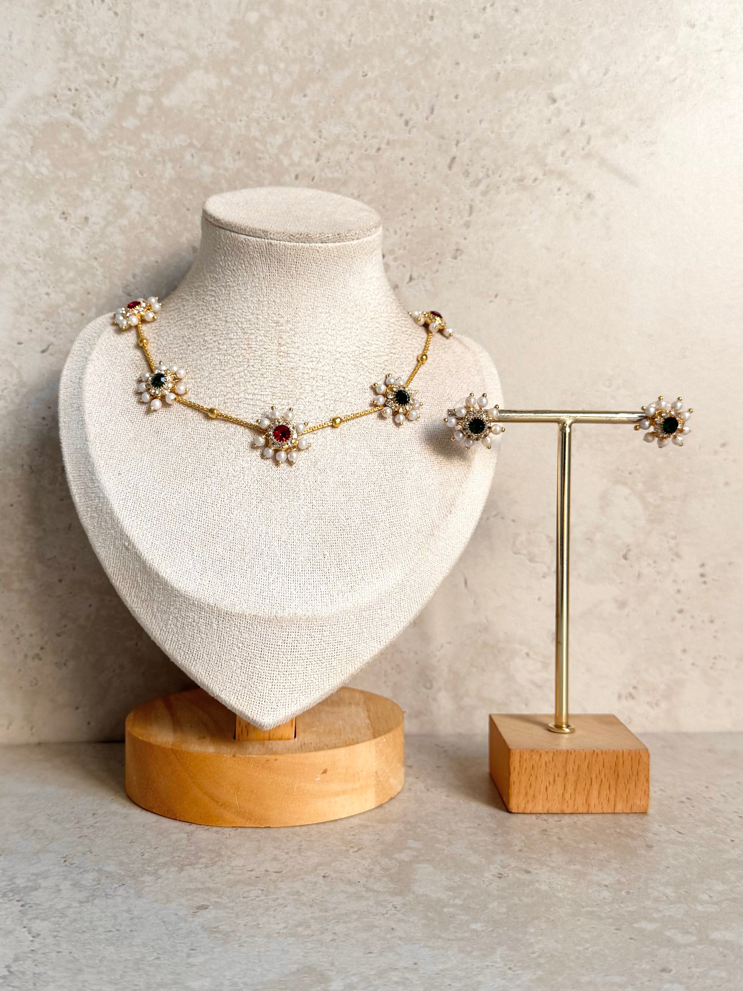 Sana Necklace Set