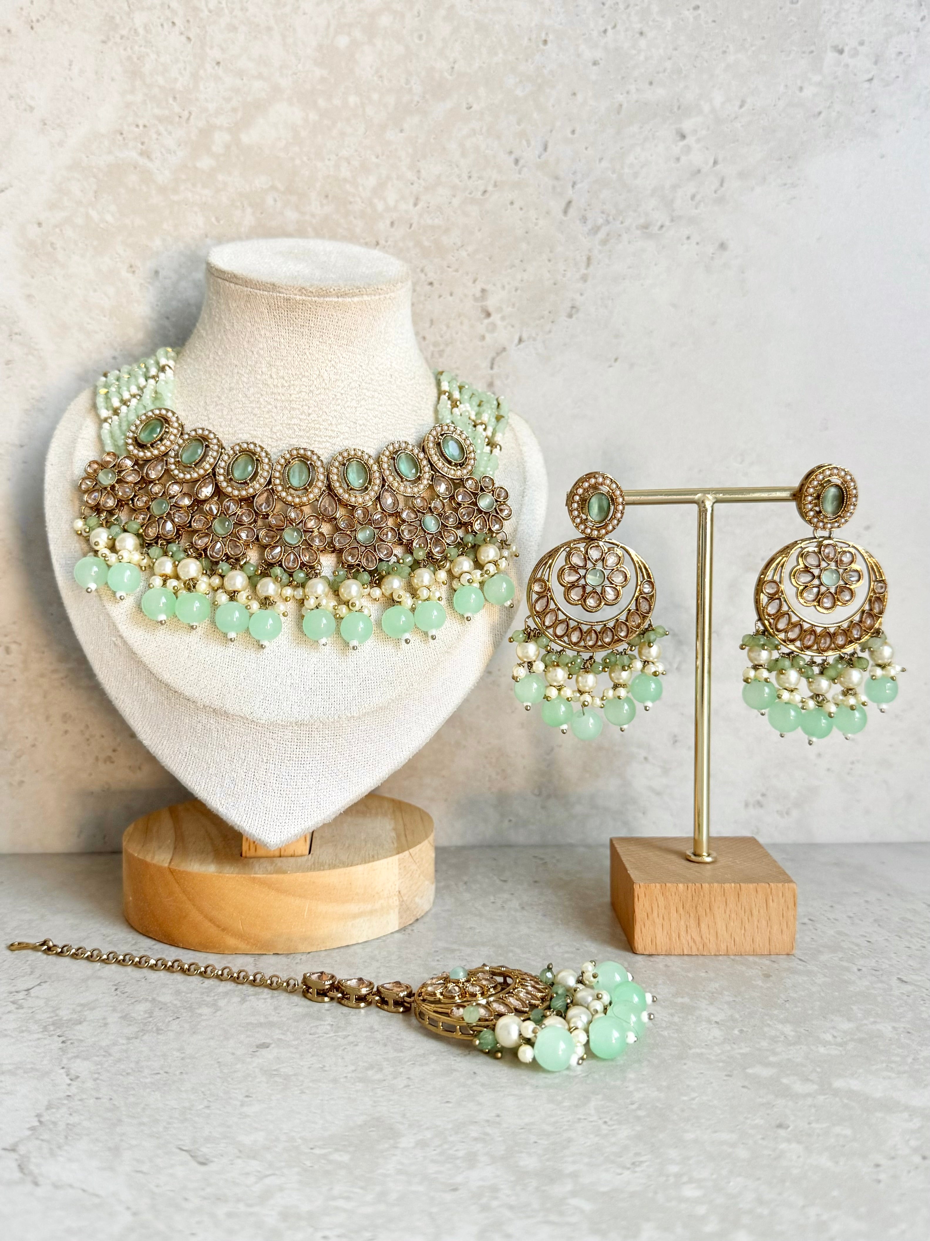 Maira Necklace Set