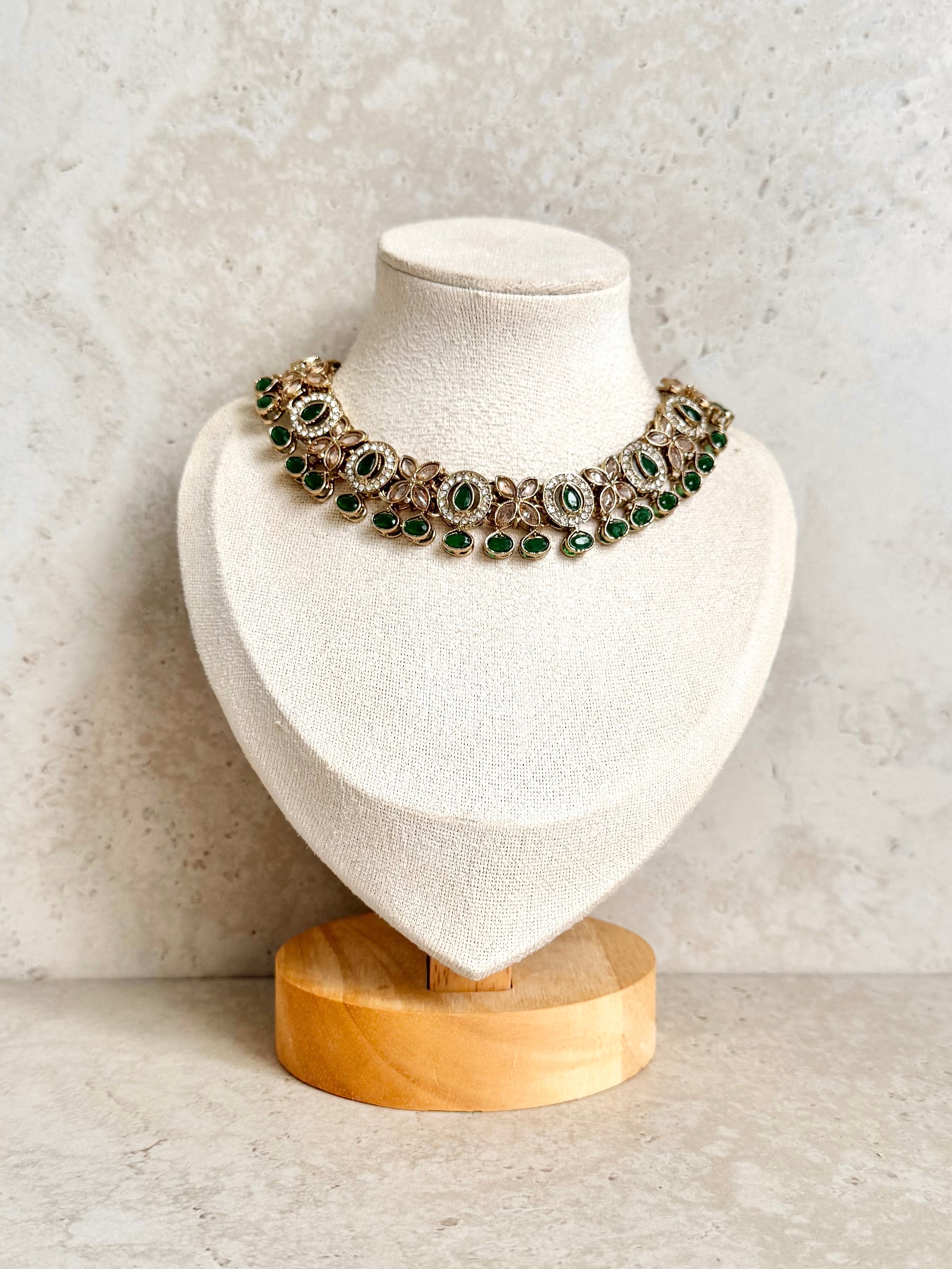 Richa Necklace Set