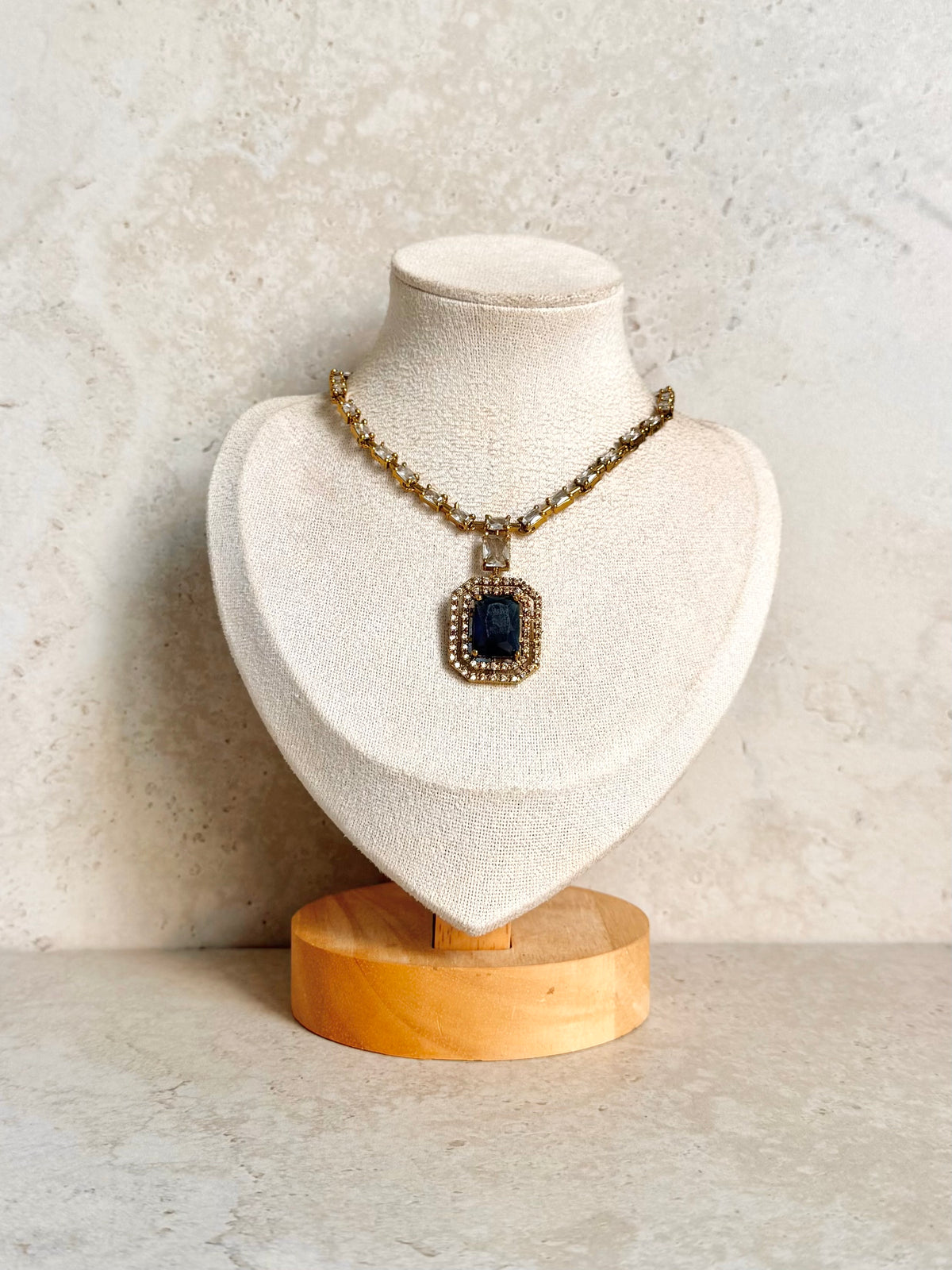Maira Necklace Set
