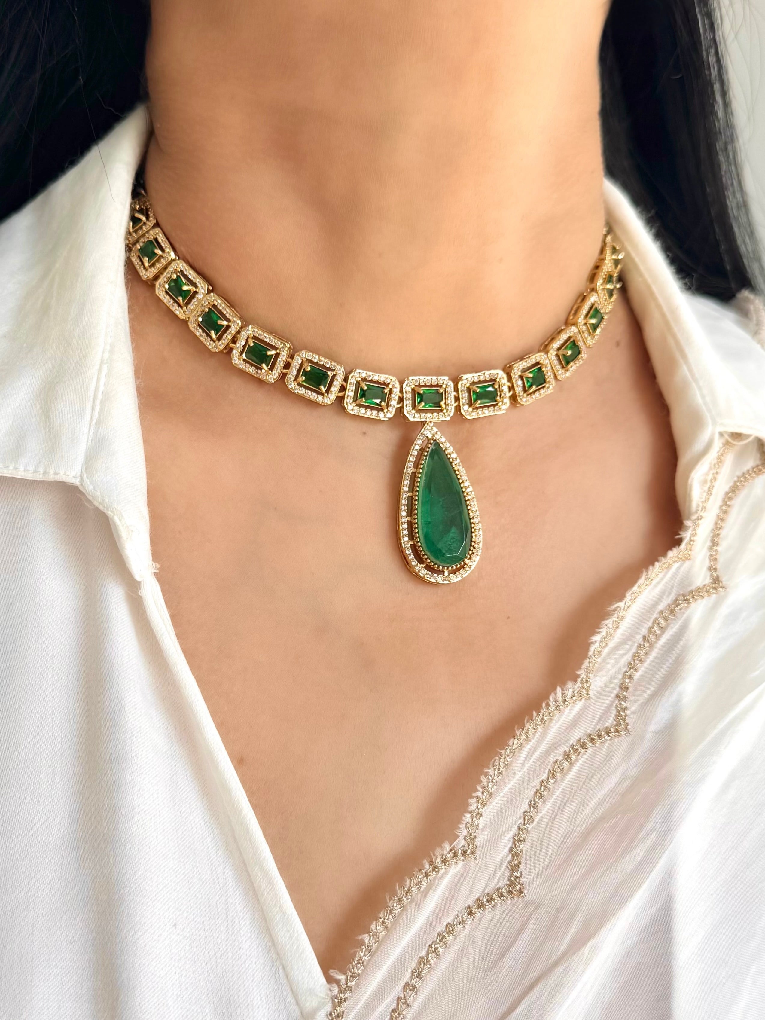Kanika Necklace Set