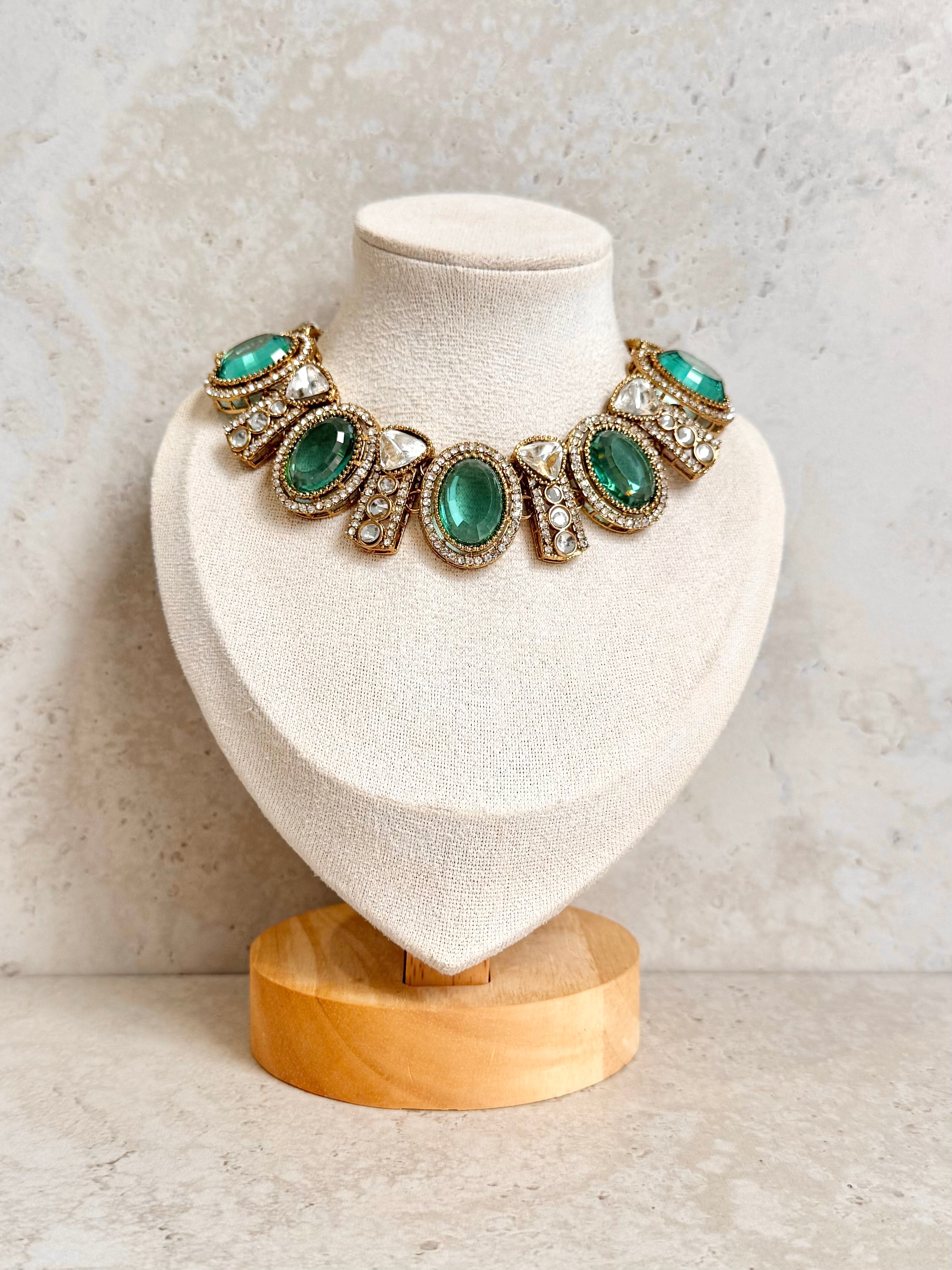 Deevya Necklace Set