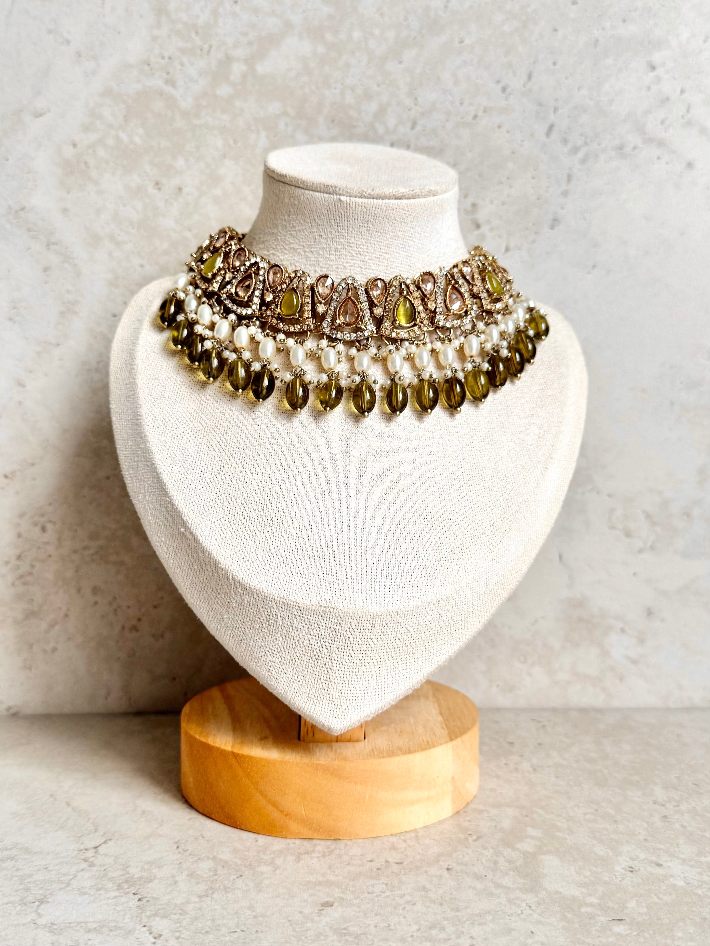 Ash Necklace Set