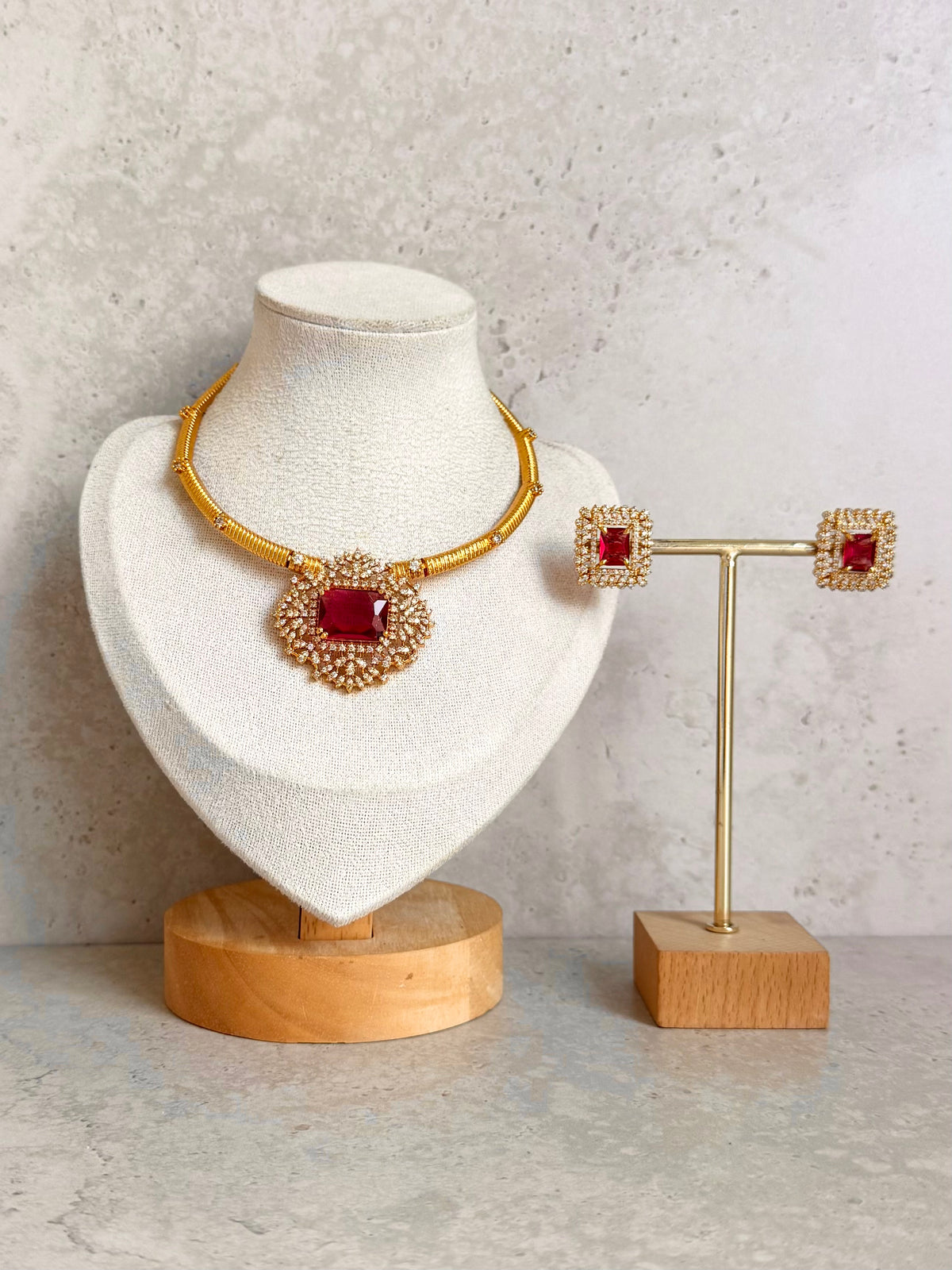 Deepika Necklace Set