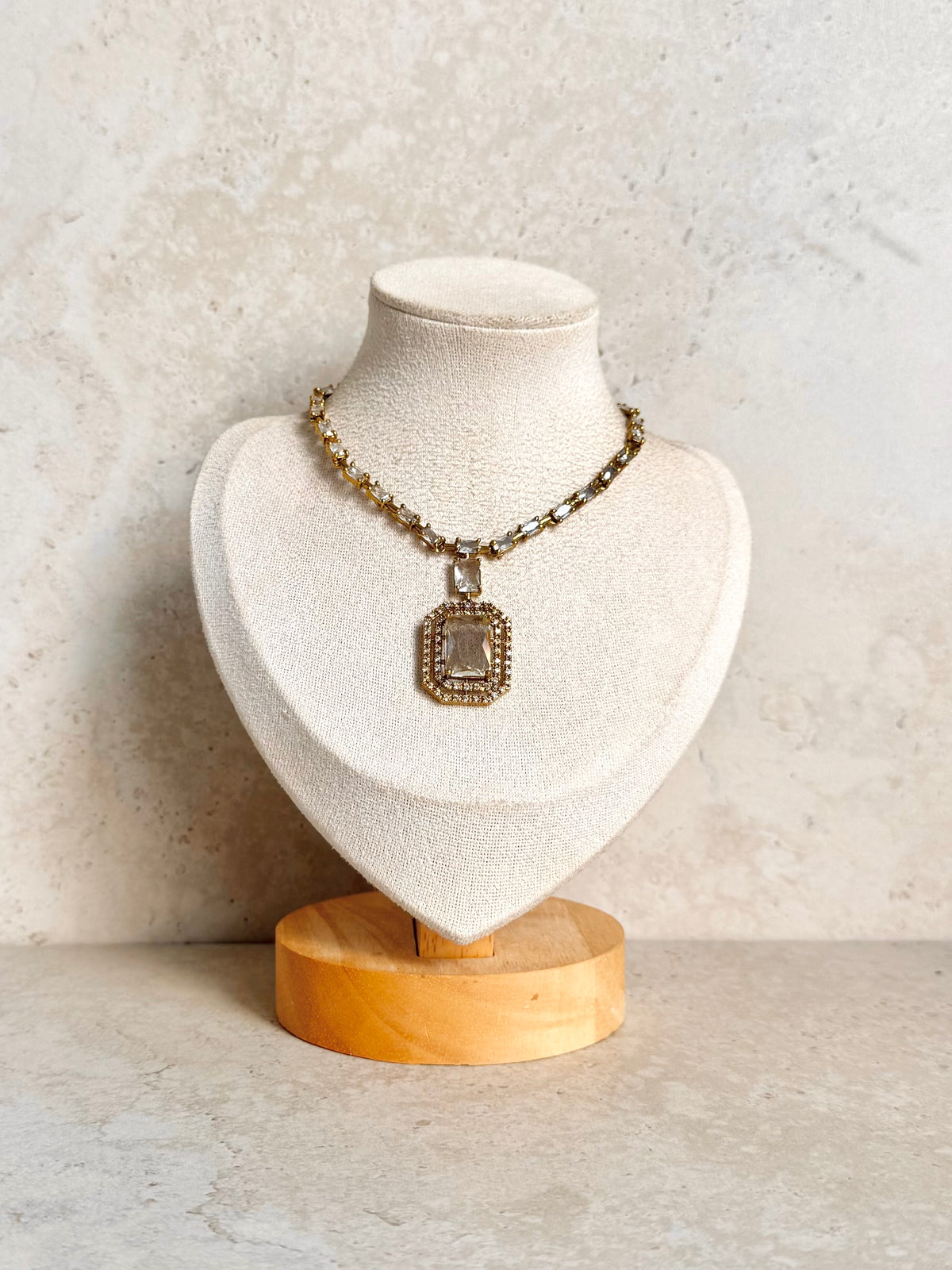 Maira Necklace Set