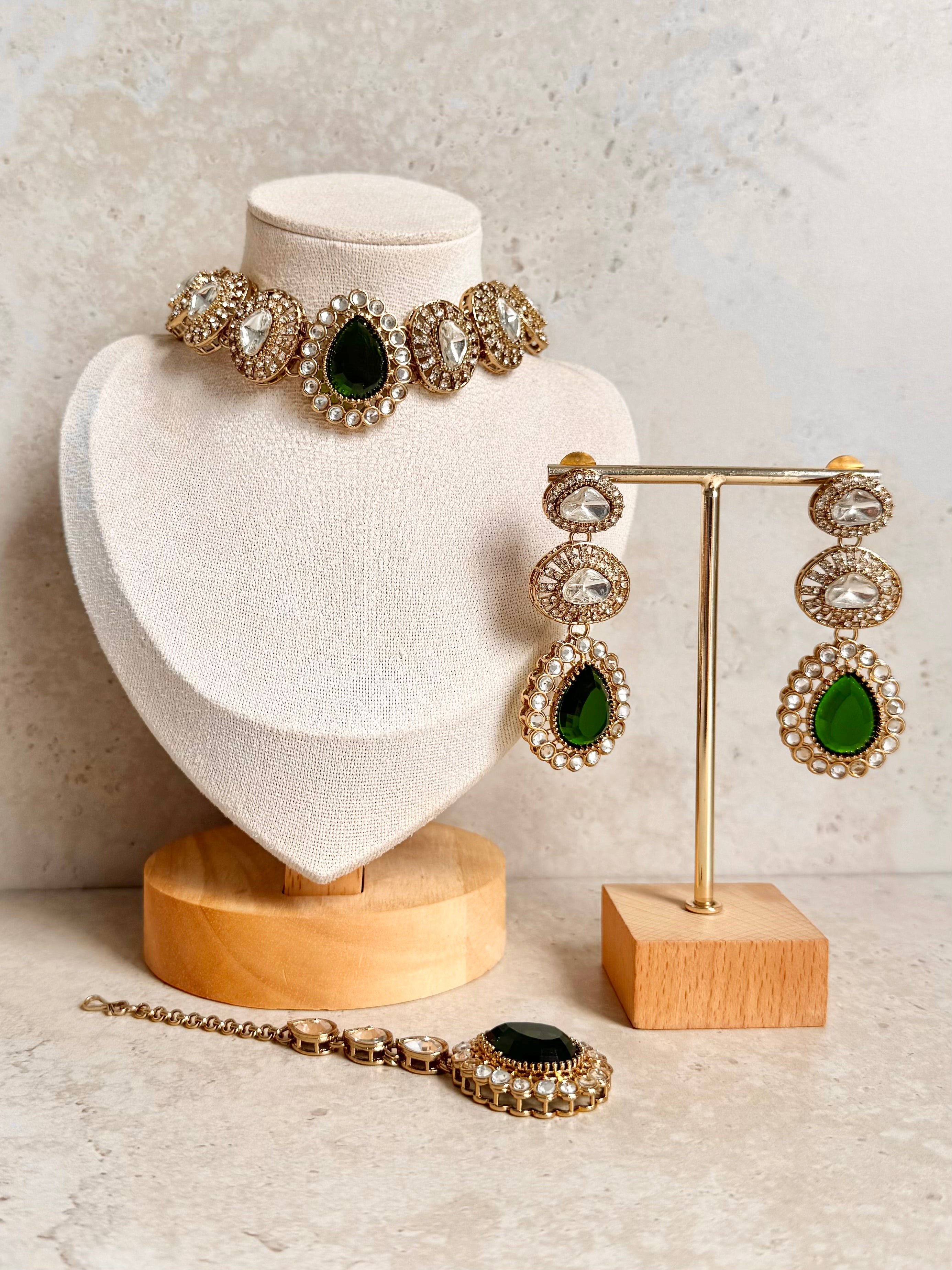 Ruma Necklace Set