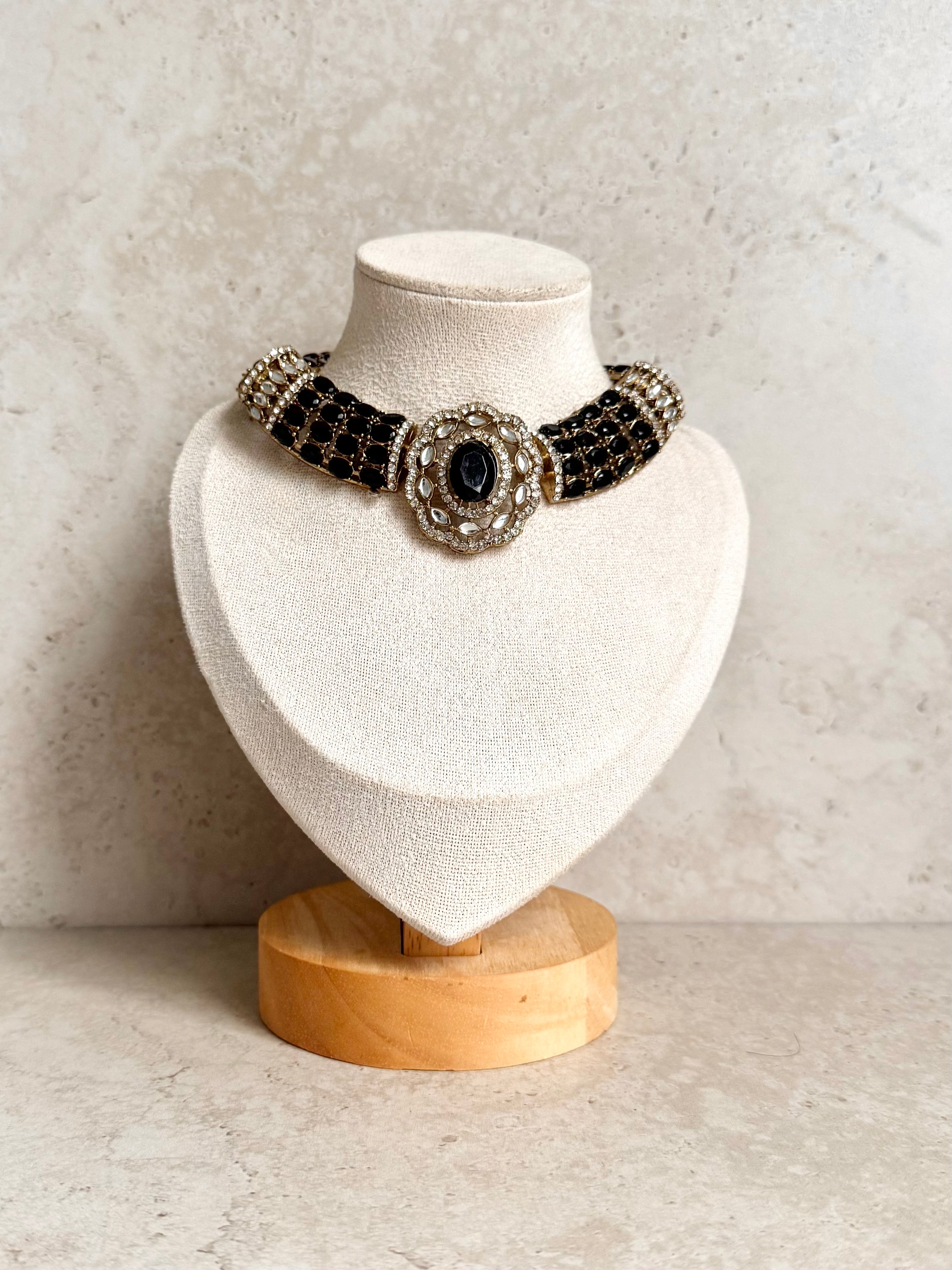 Eman Necklace Set