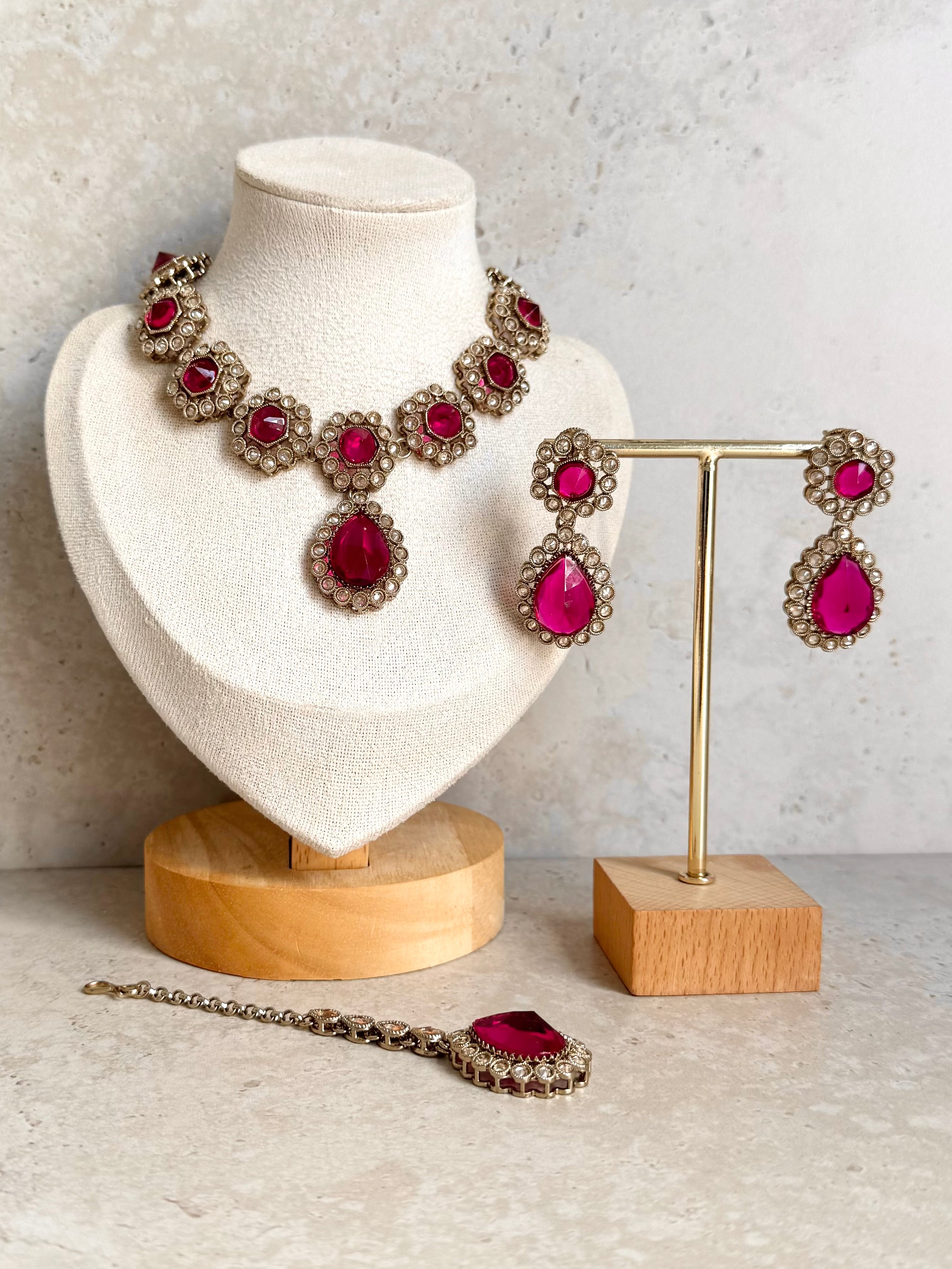 Soniya Necklace Set