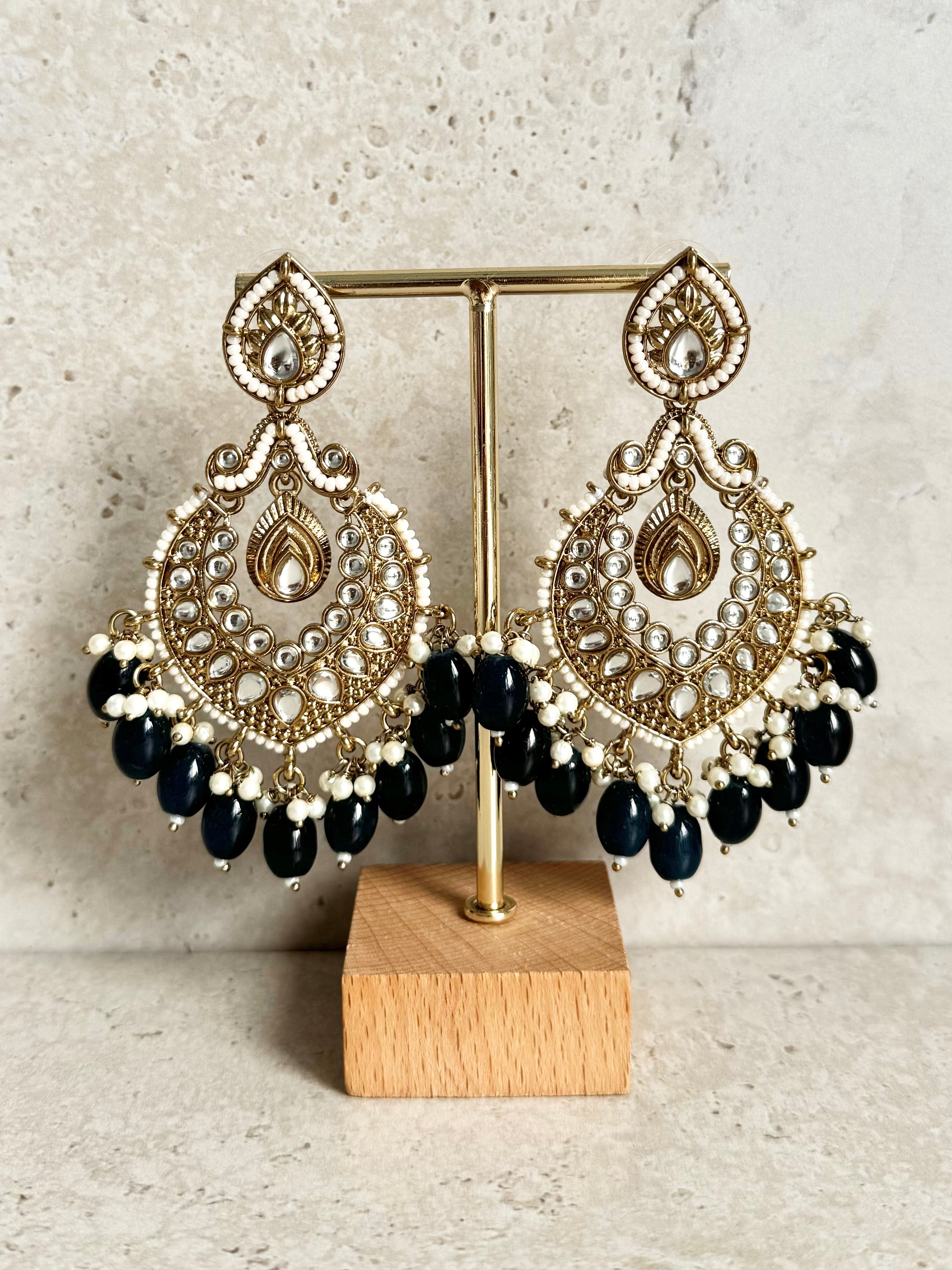 Harnoor Earrings