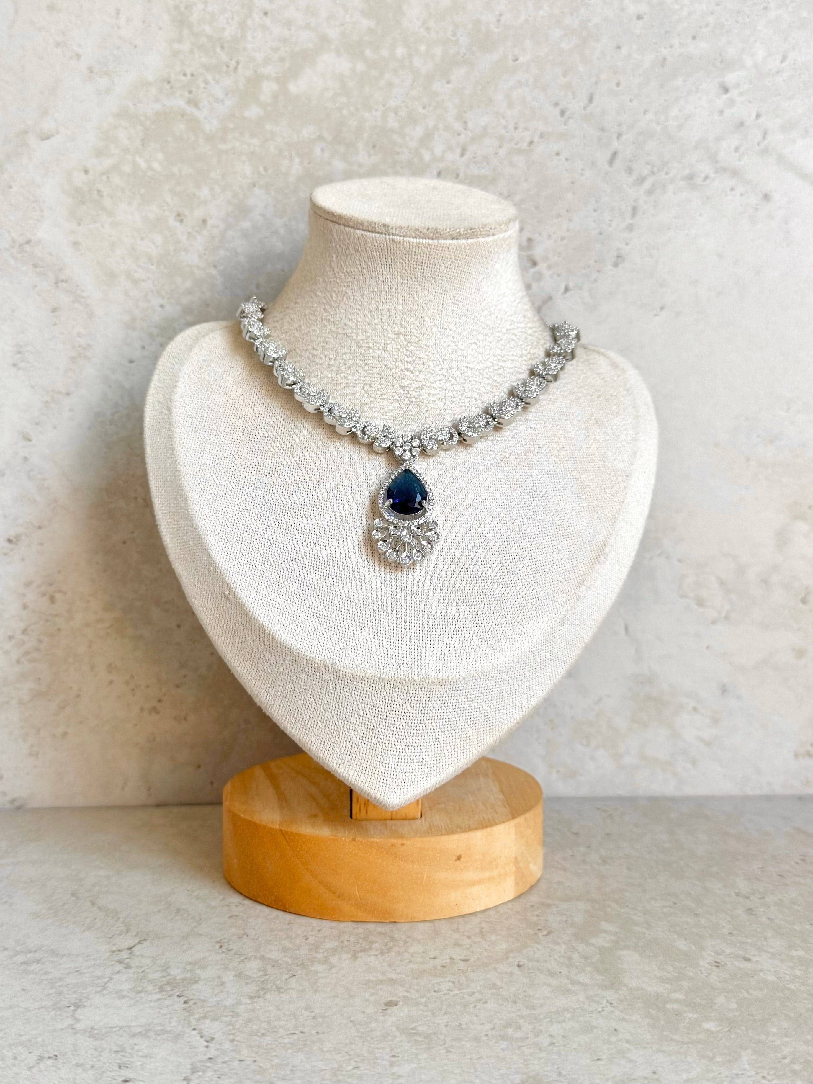 Ratika Necklace Set