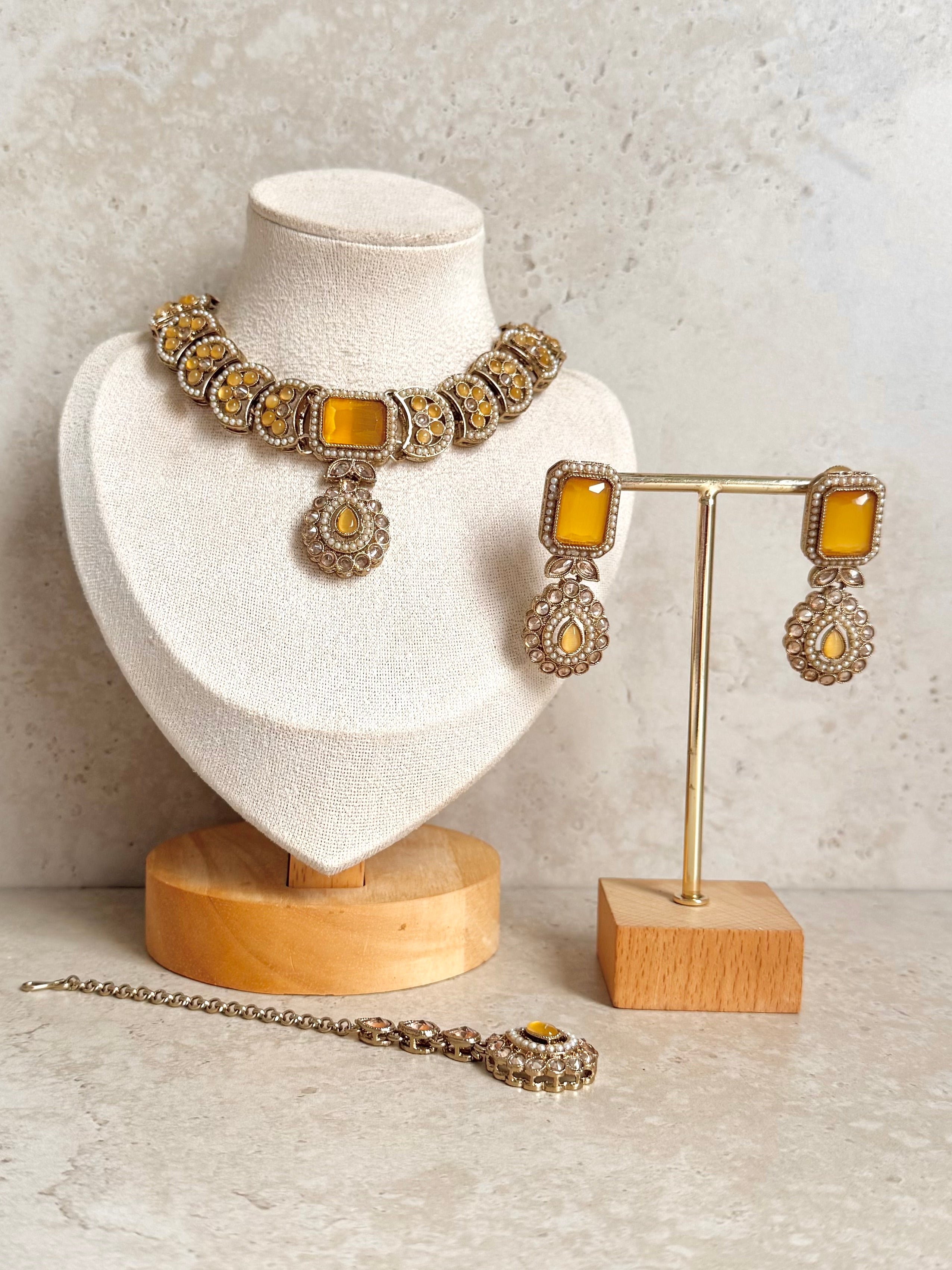 Reem Necklace Set