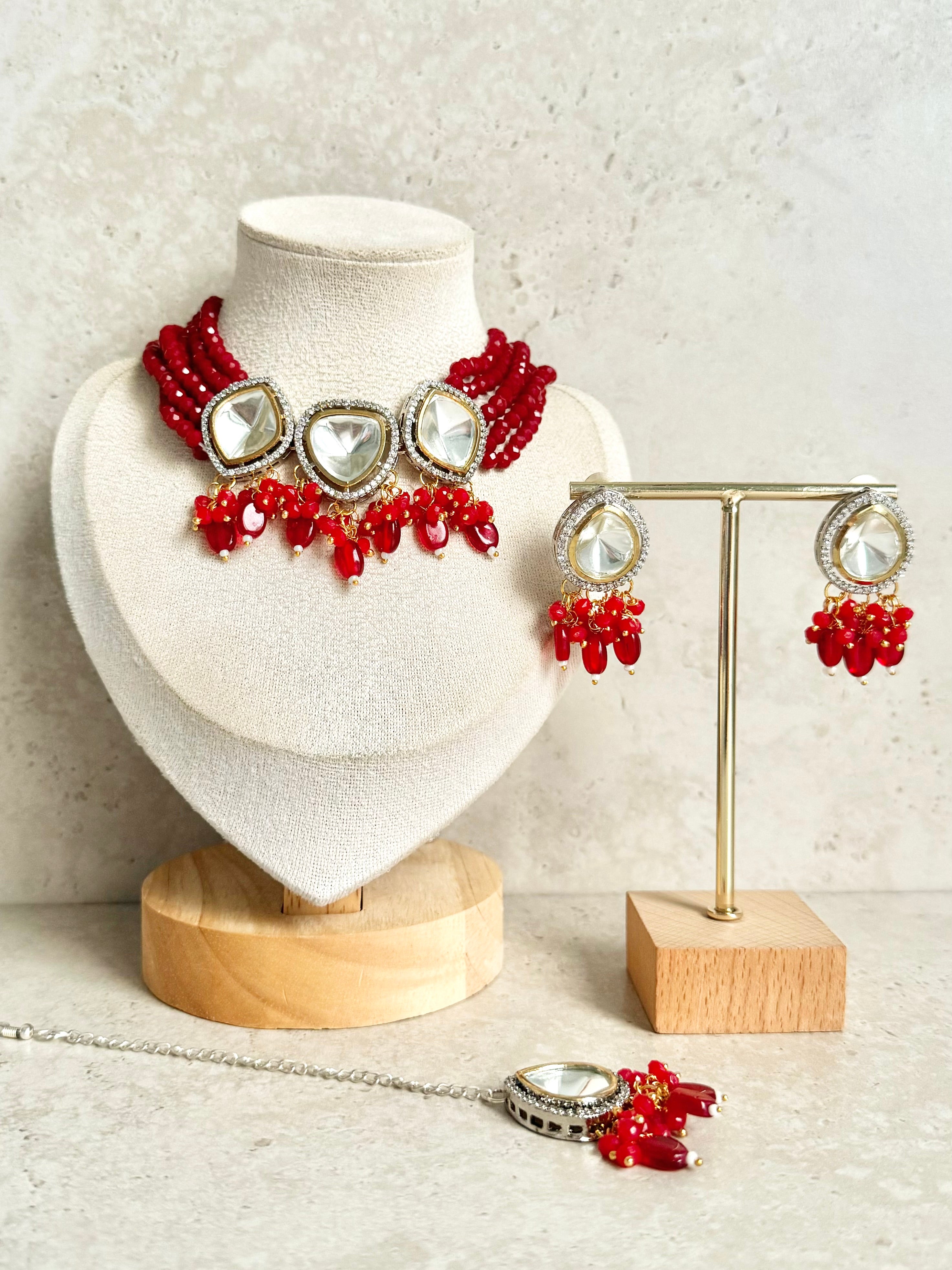 Manreet Necklace Set