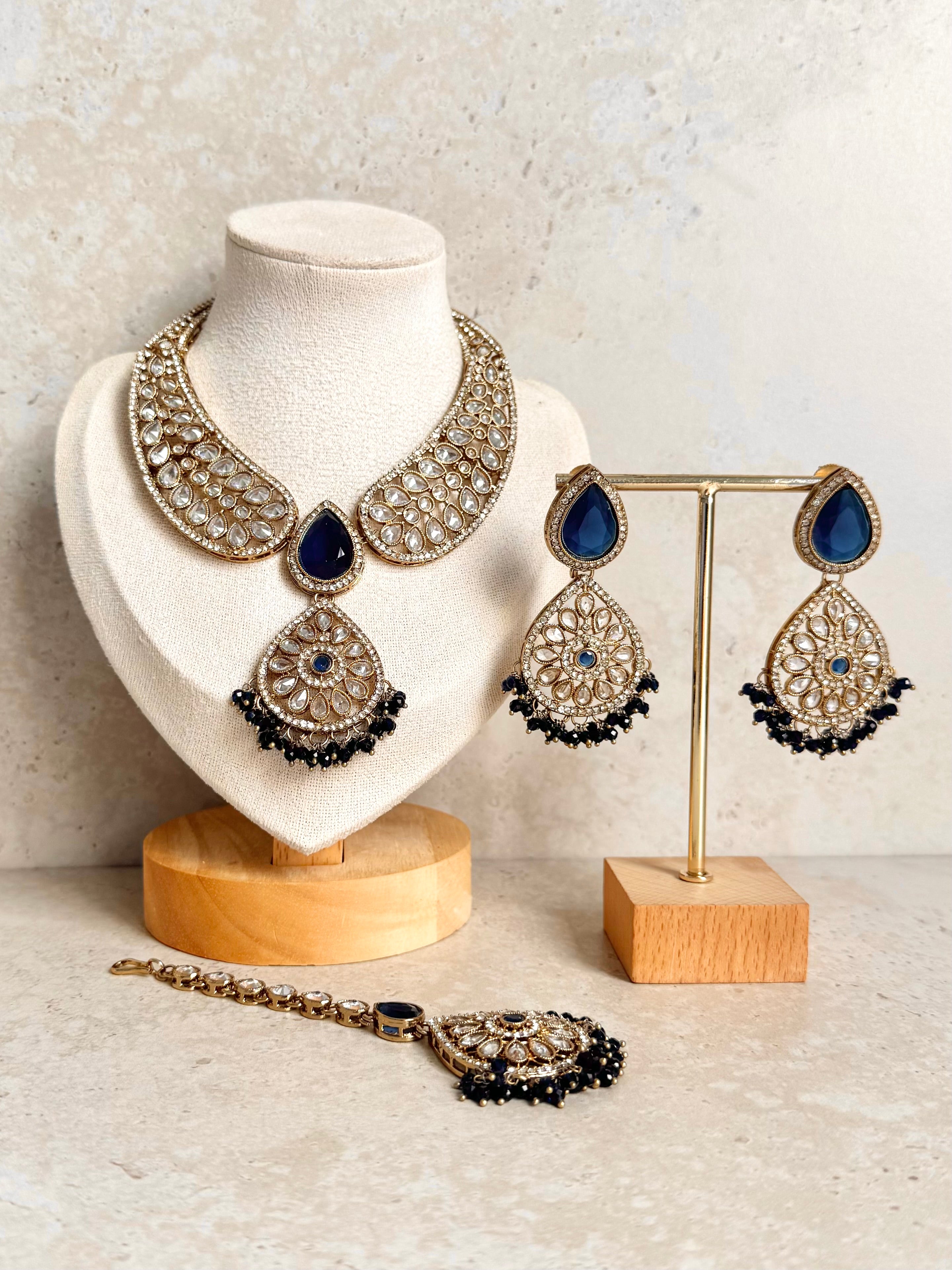 Alisha Necklace Set