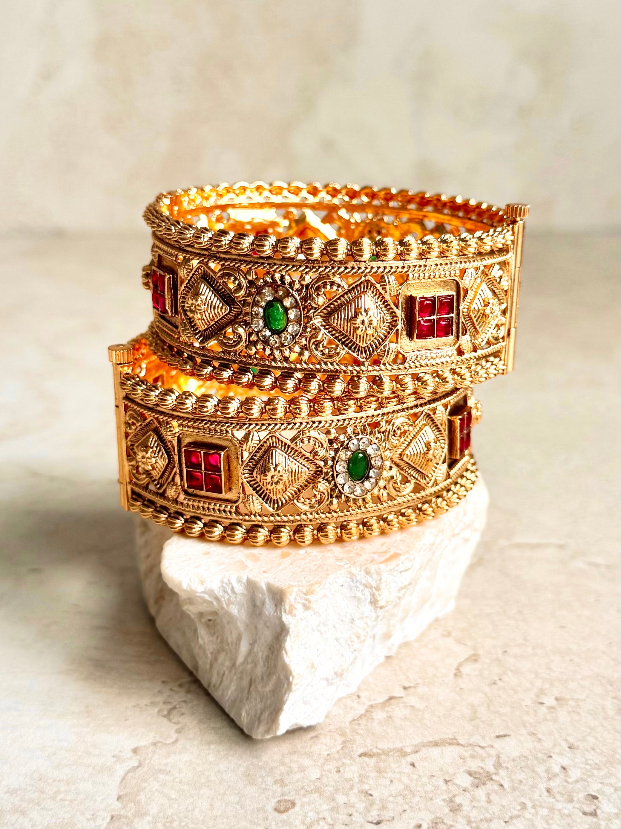 Kohinoor Bangles