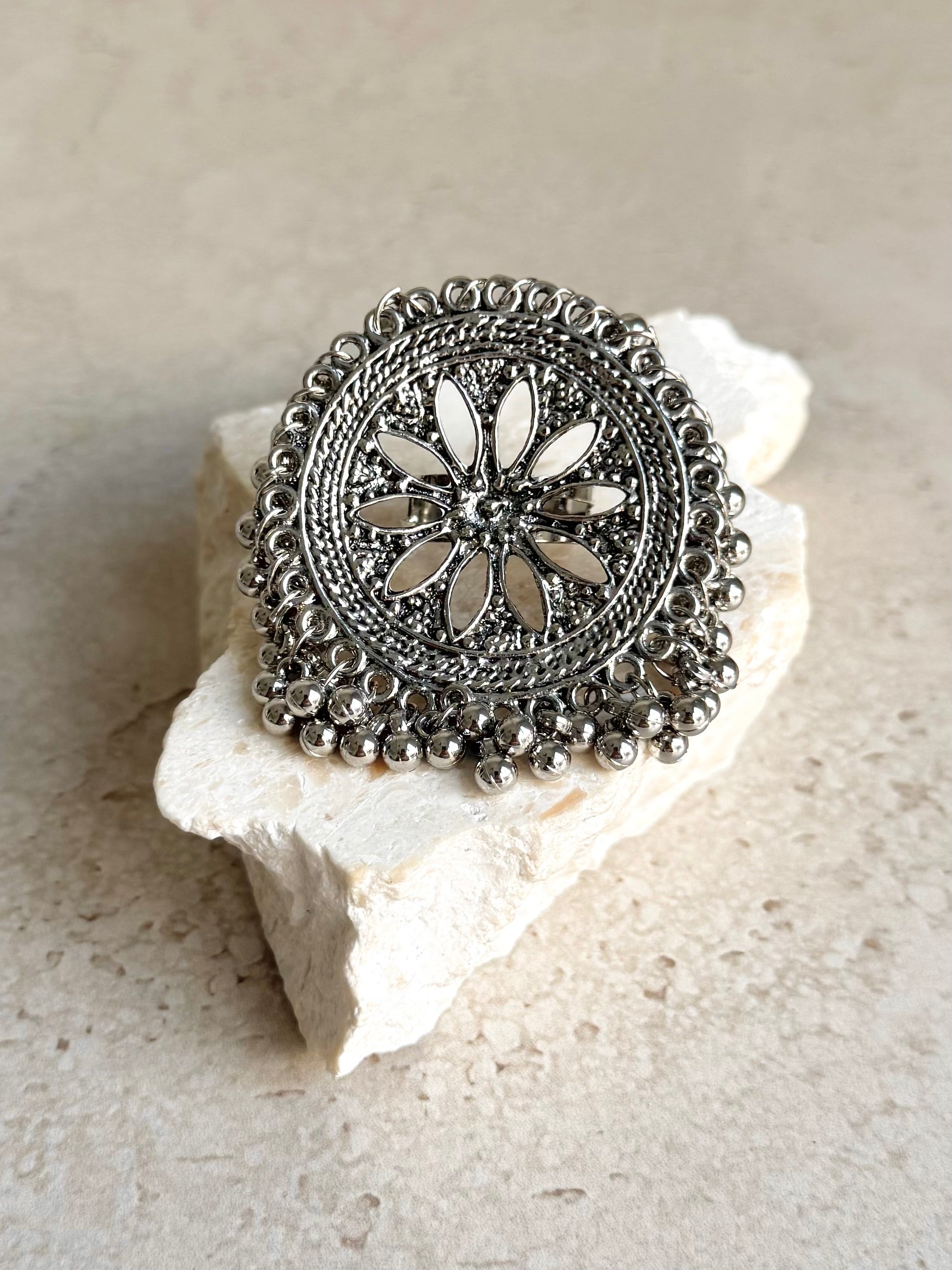 Tiya Ring