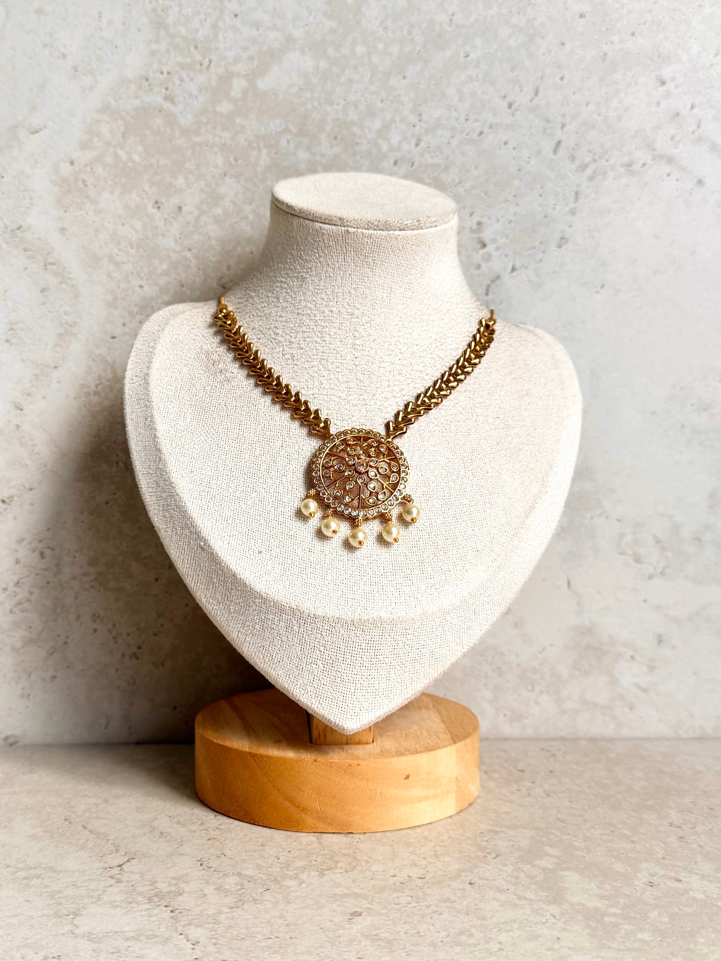 Garima Necklace Set