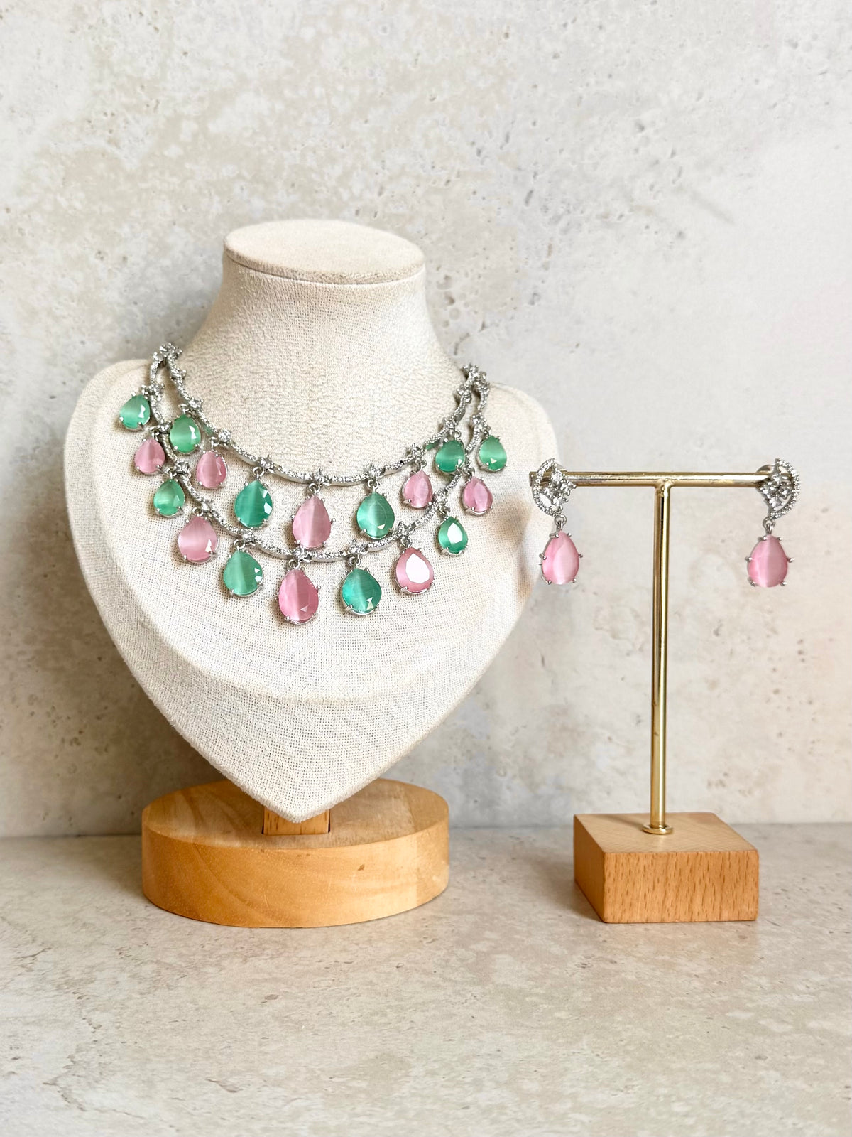 Amna Necklace Set