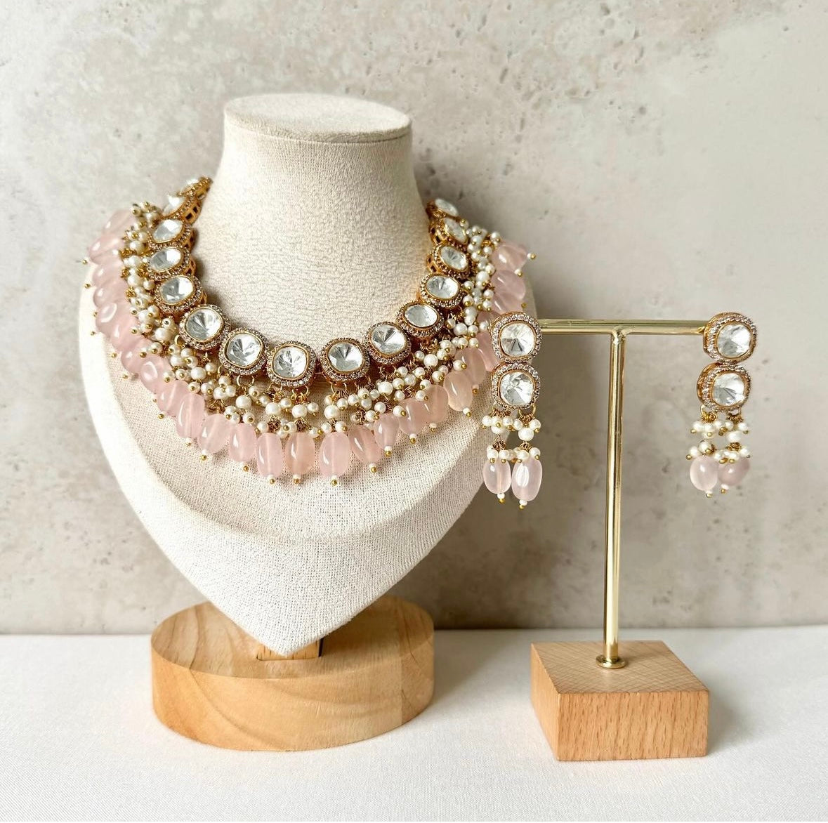 Navleen Necklace Set