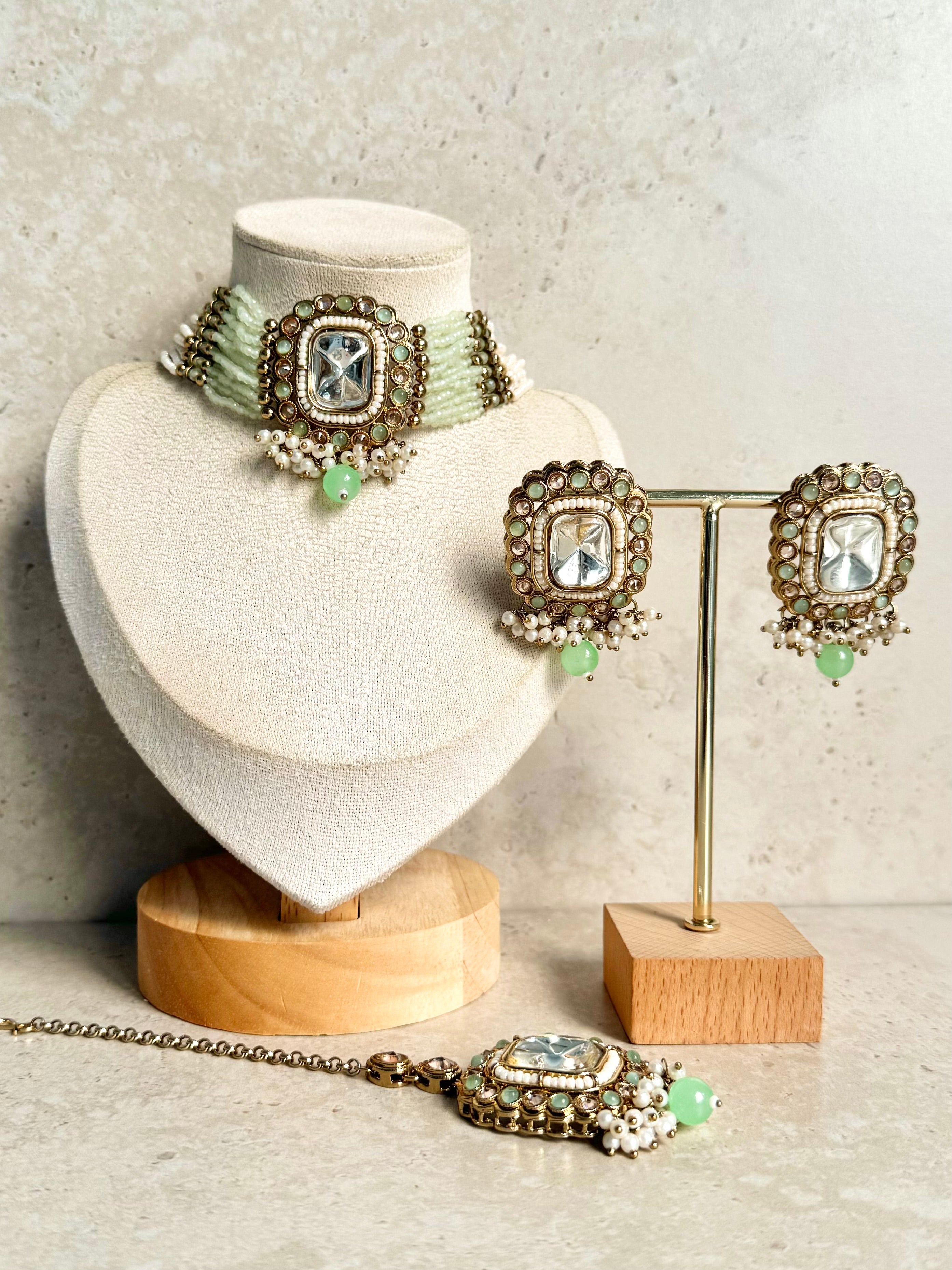 Kashish Necklace Set