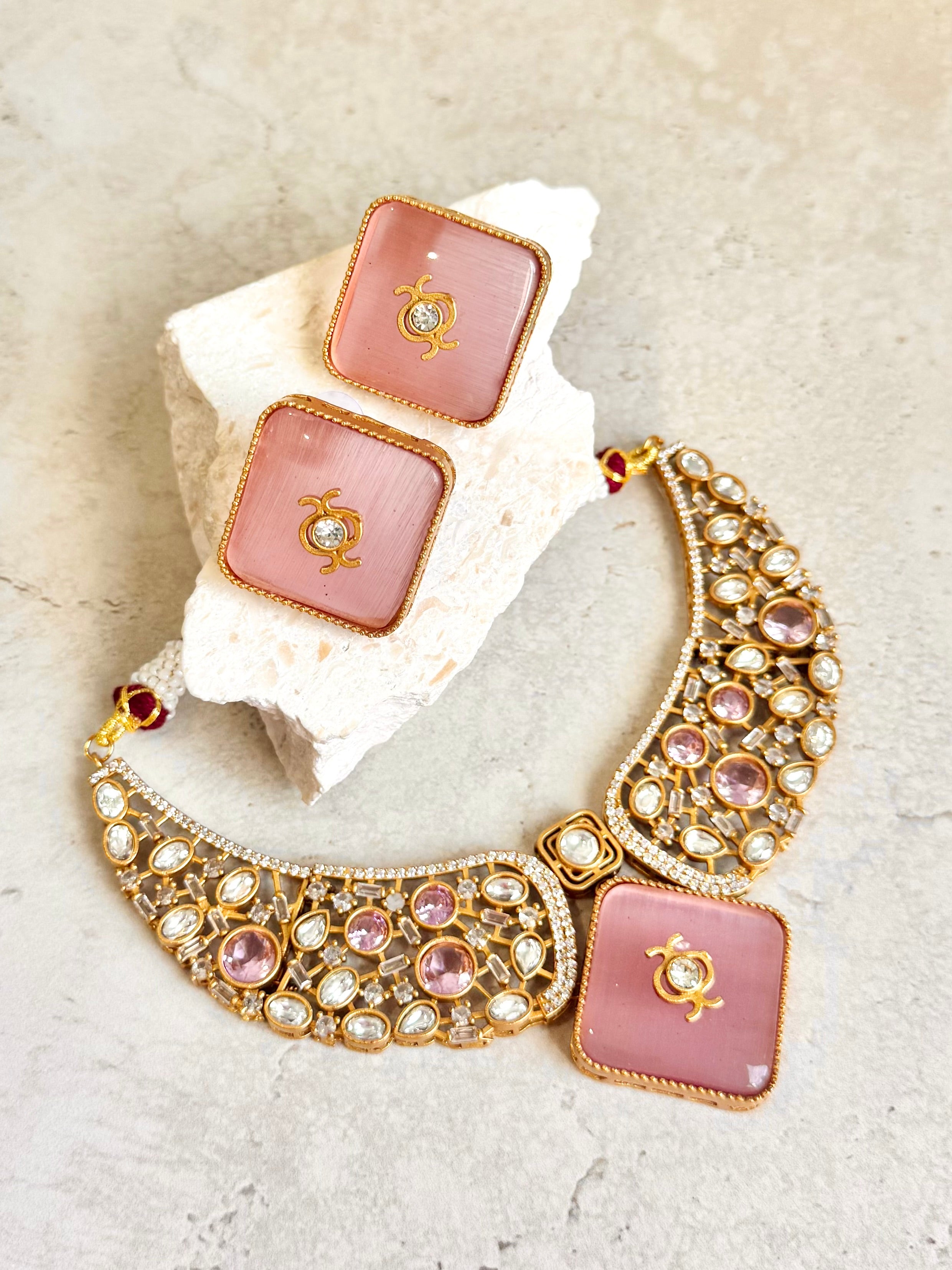 Azra Necklace Set