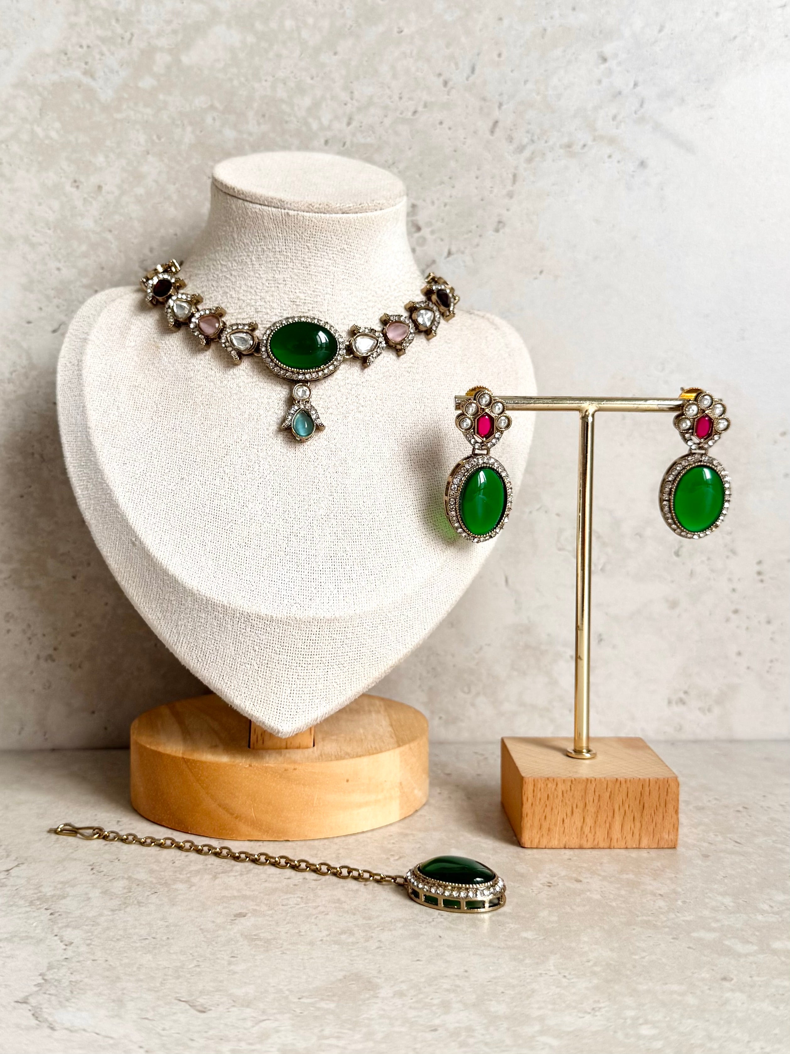 Shaheen Necklace Set