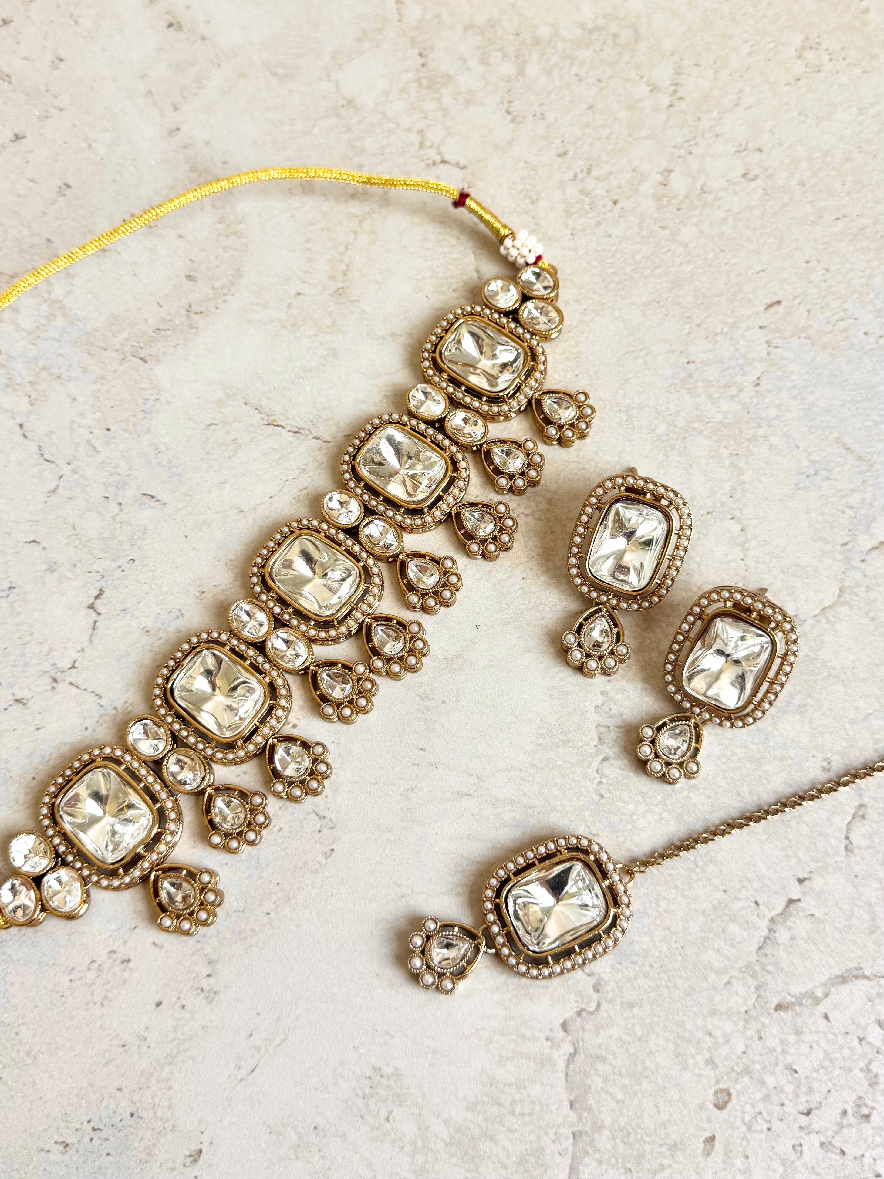 Bushra Necklace Set