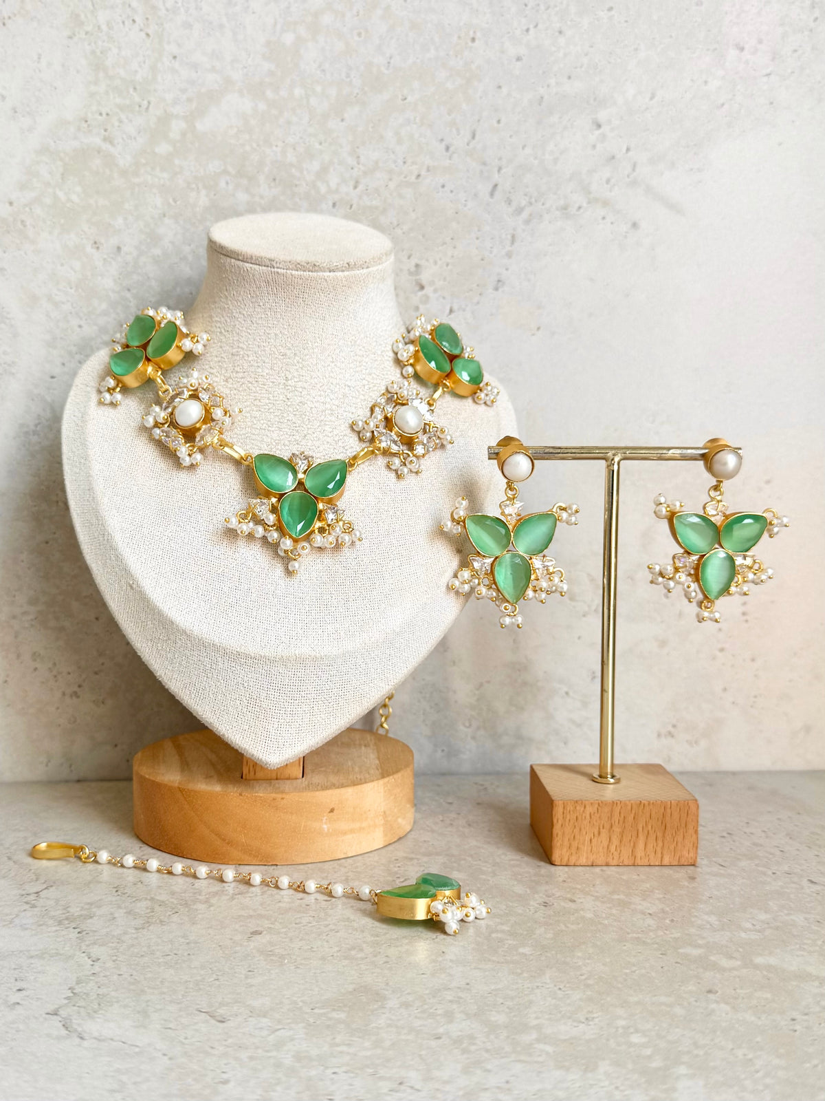 Zoya Necklace Set