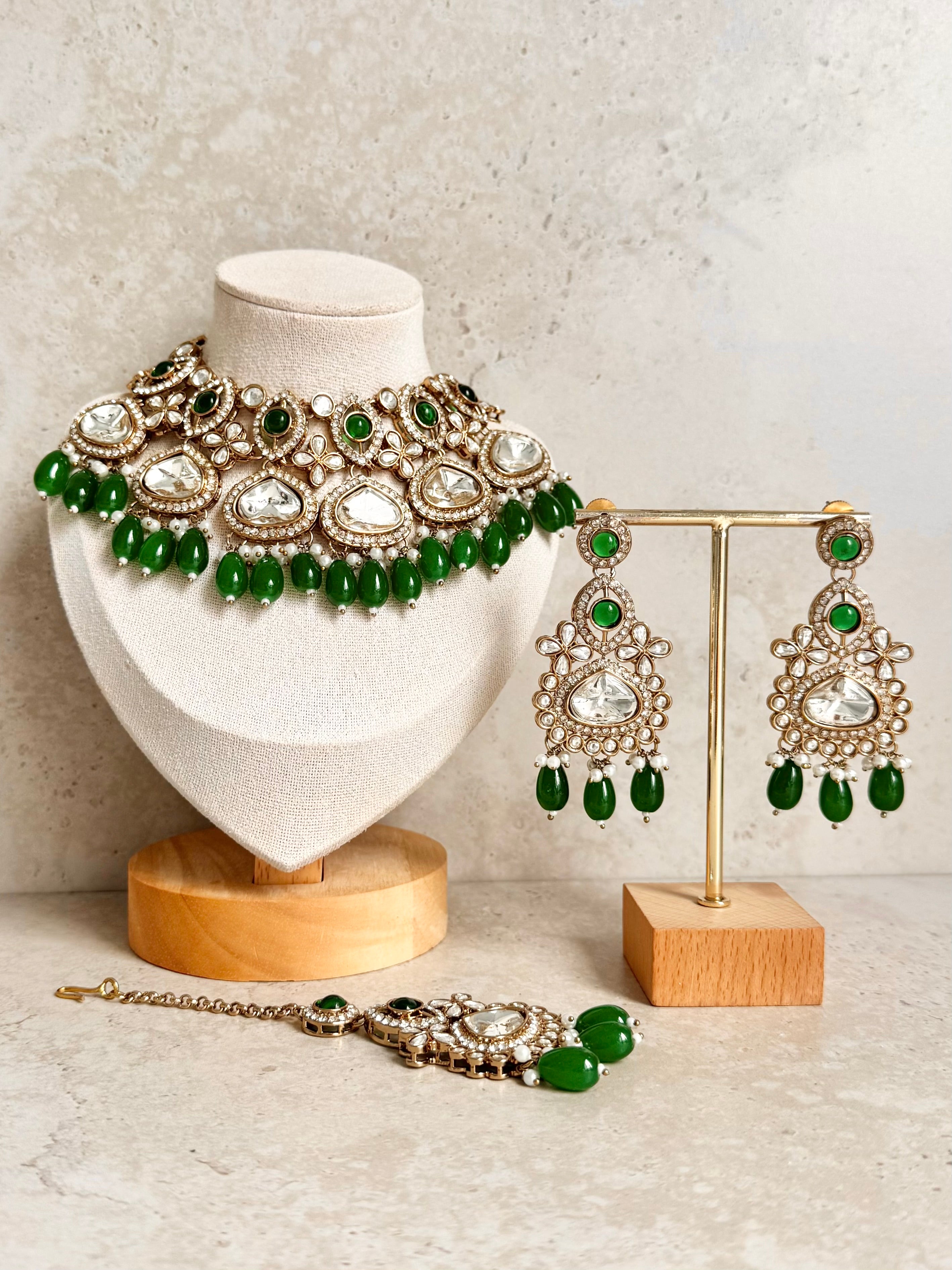 Gurbinder Necklace Set