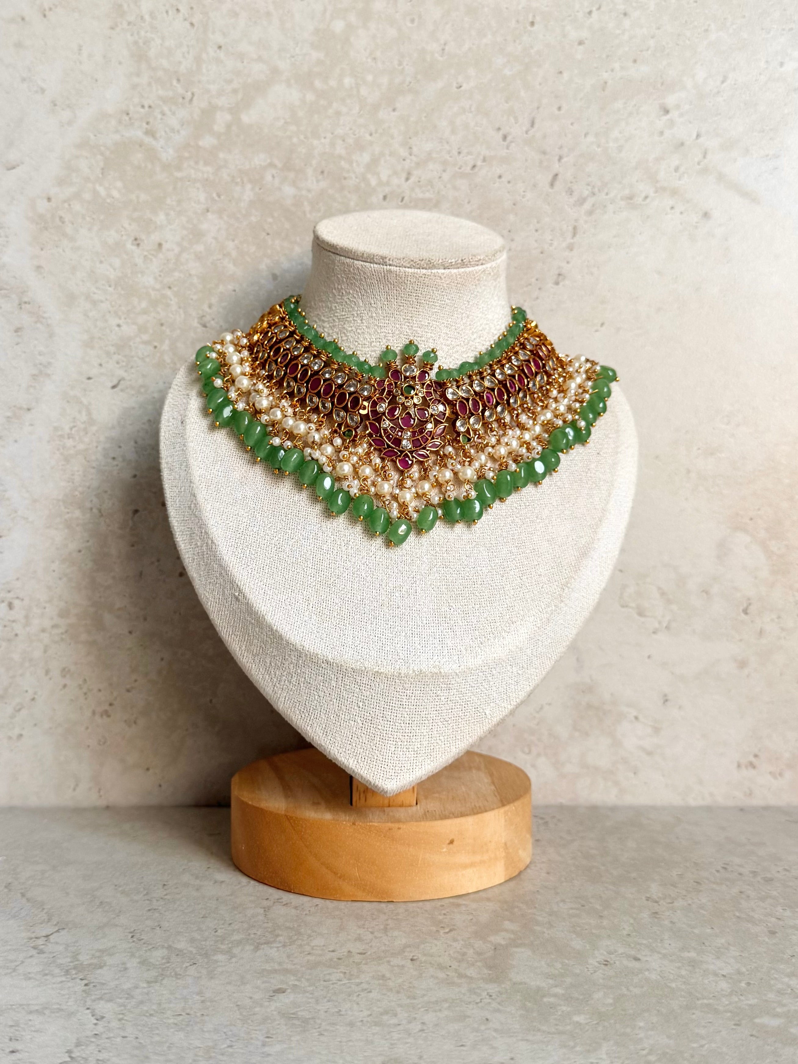 Tara Necklace Set
