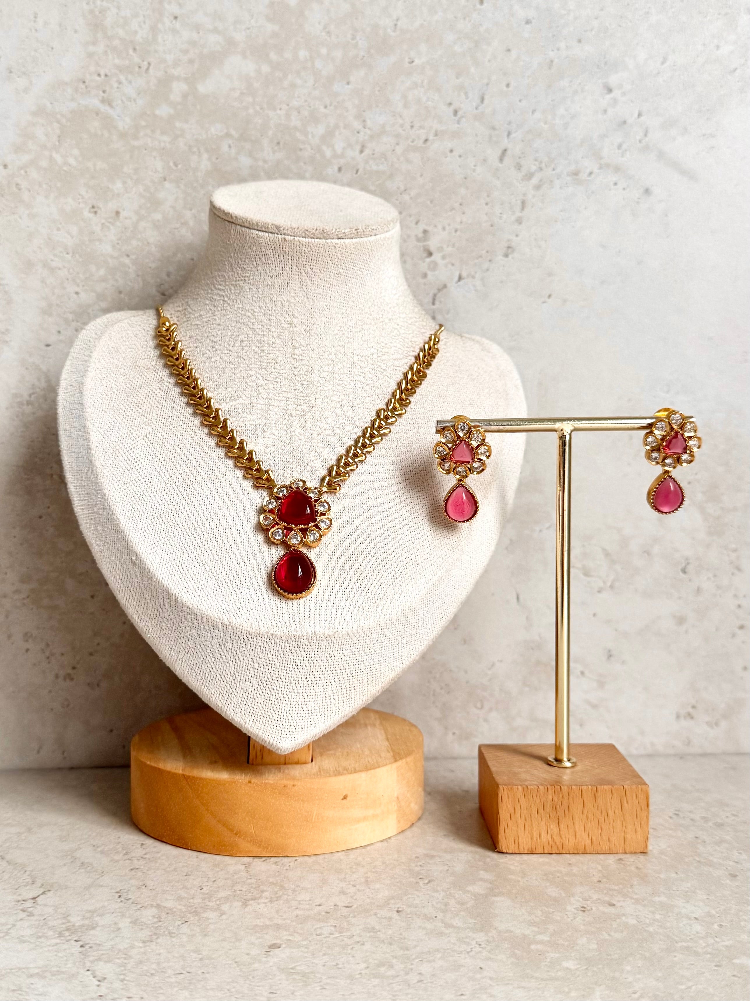 Gia Necklace Set