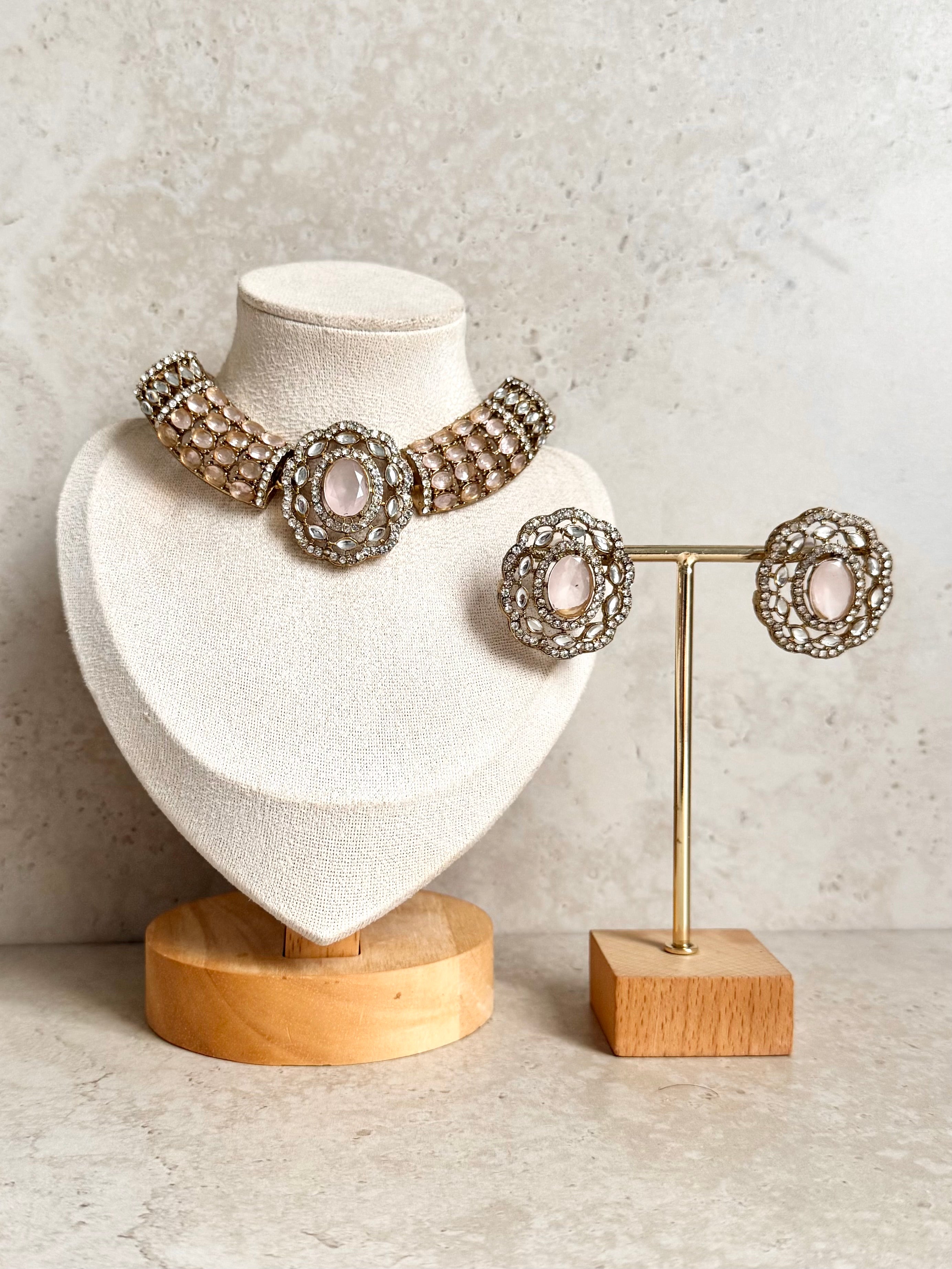 Eman Necklace Set