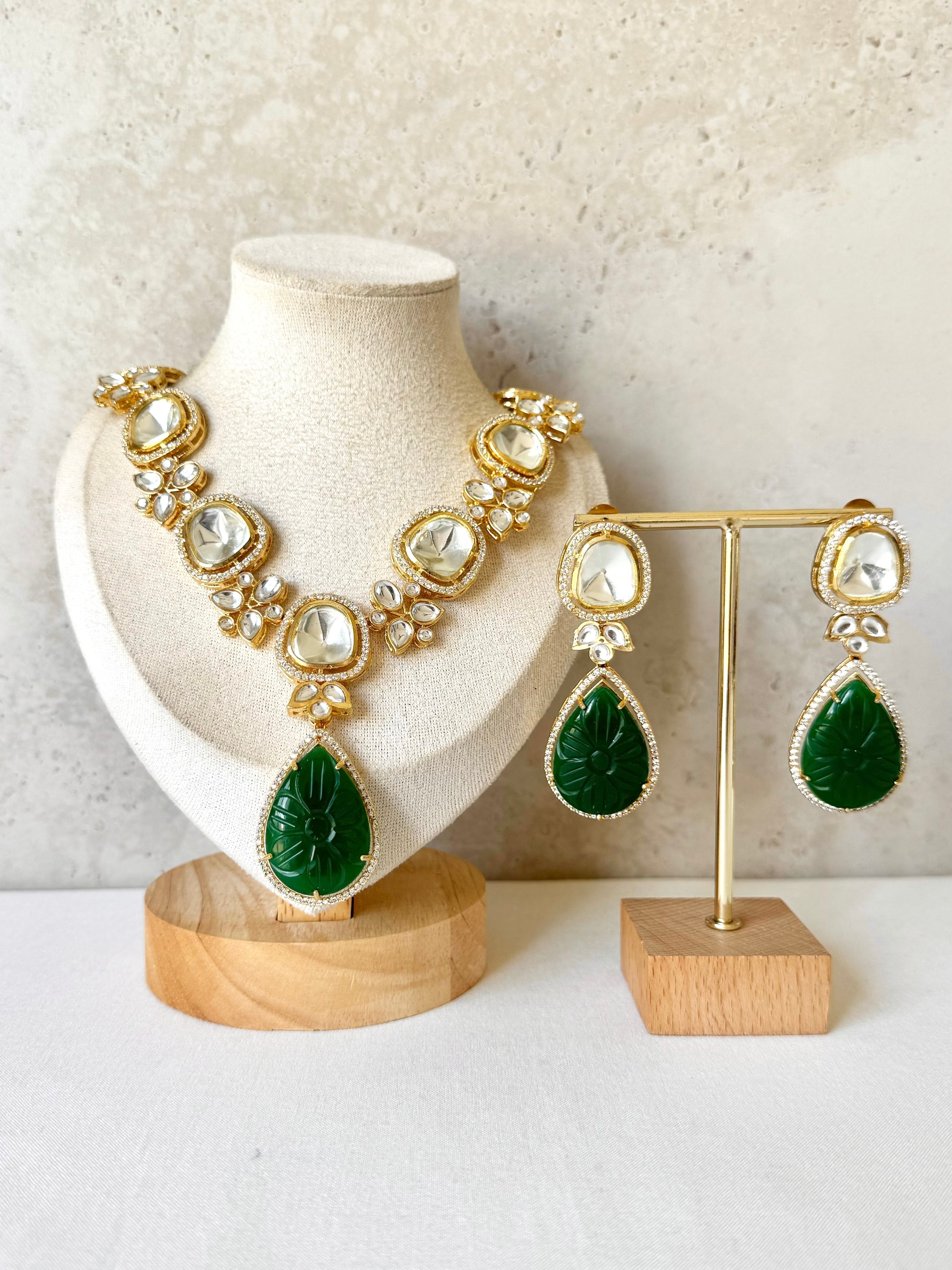 Janhvi Necklace Set