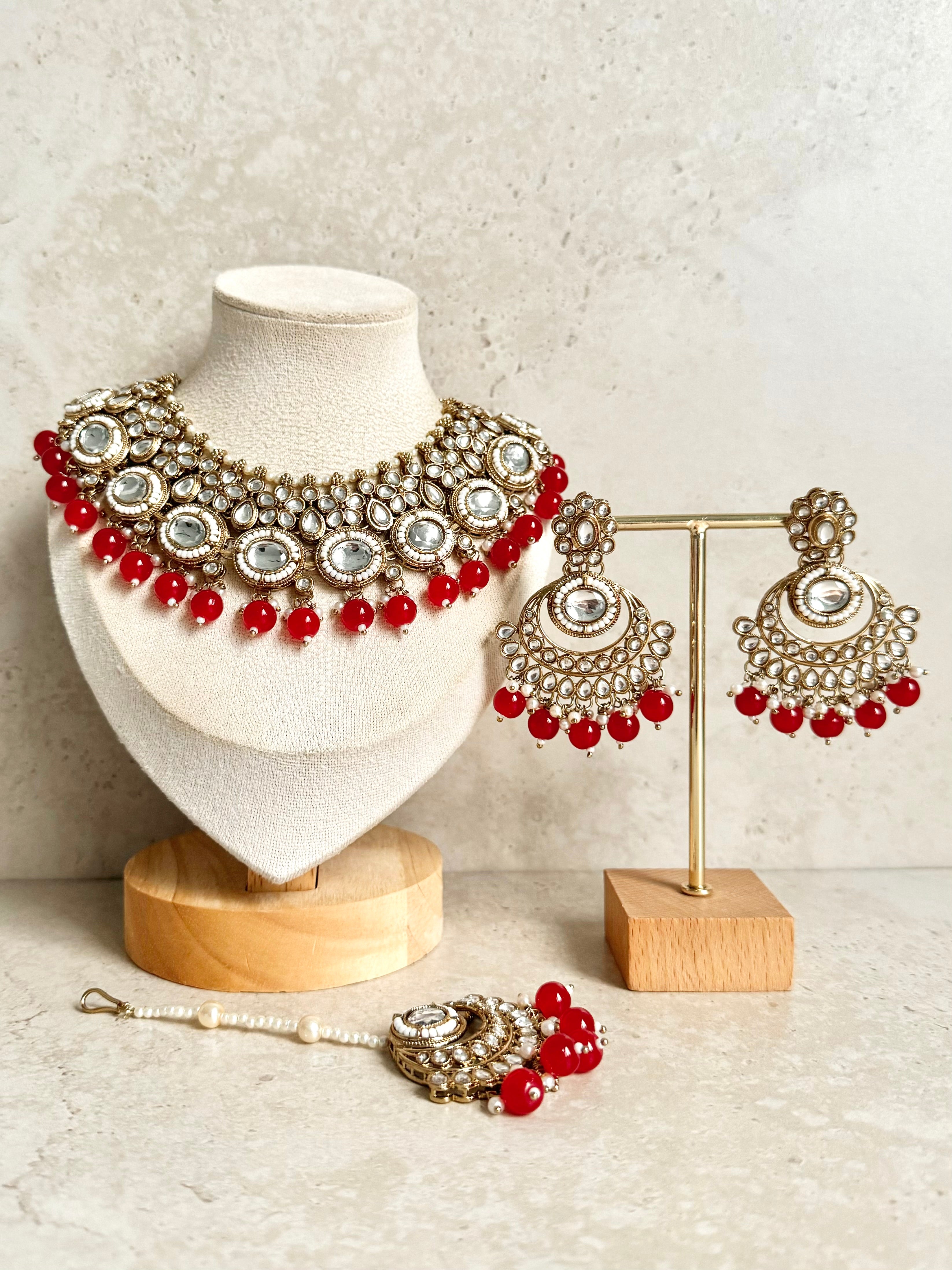 Naira Necklace Set