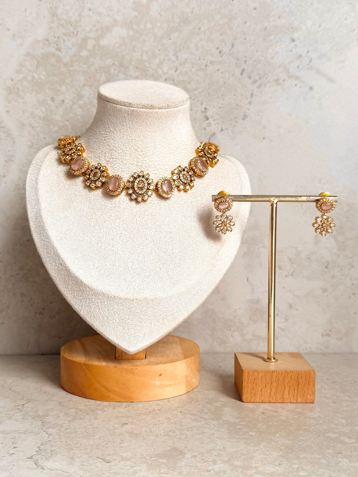 Neelam Necklace Set