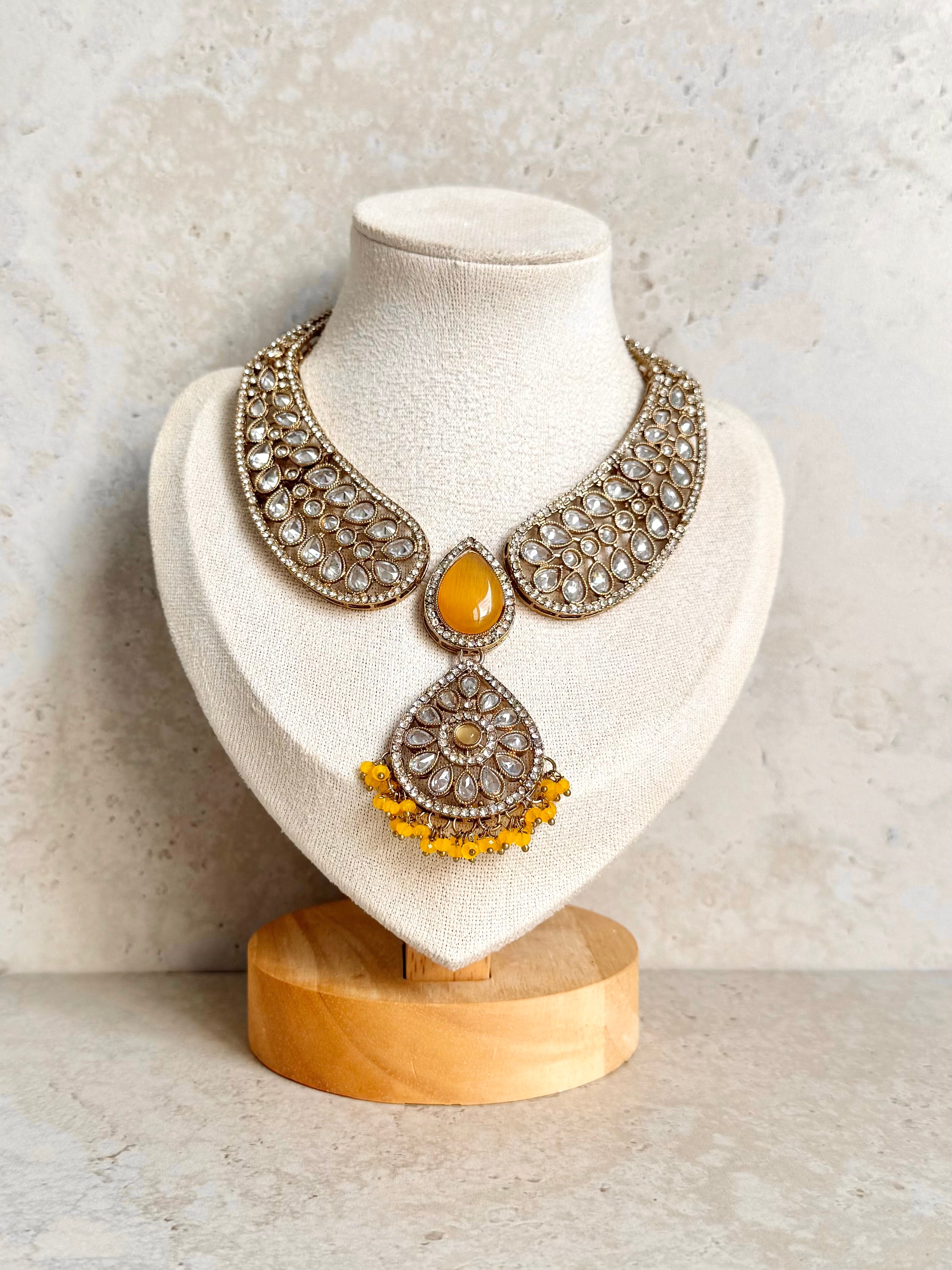 Alisha Necklace Set