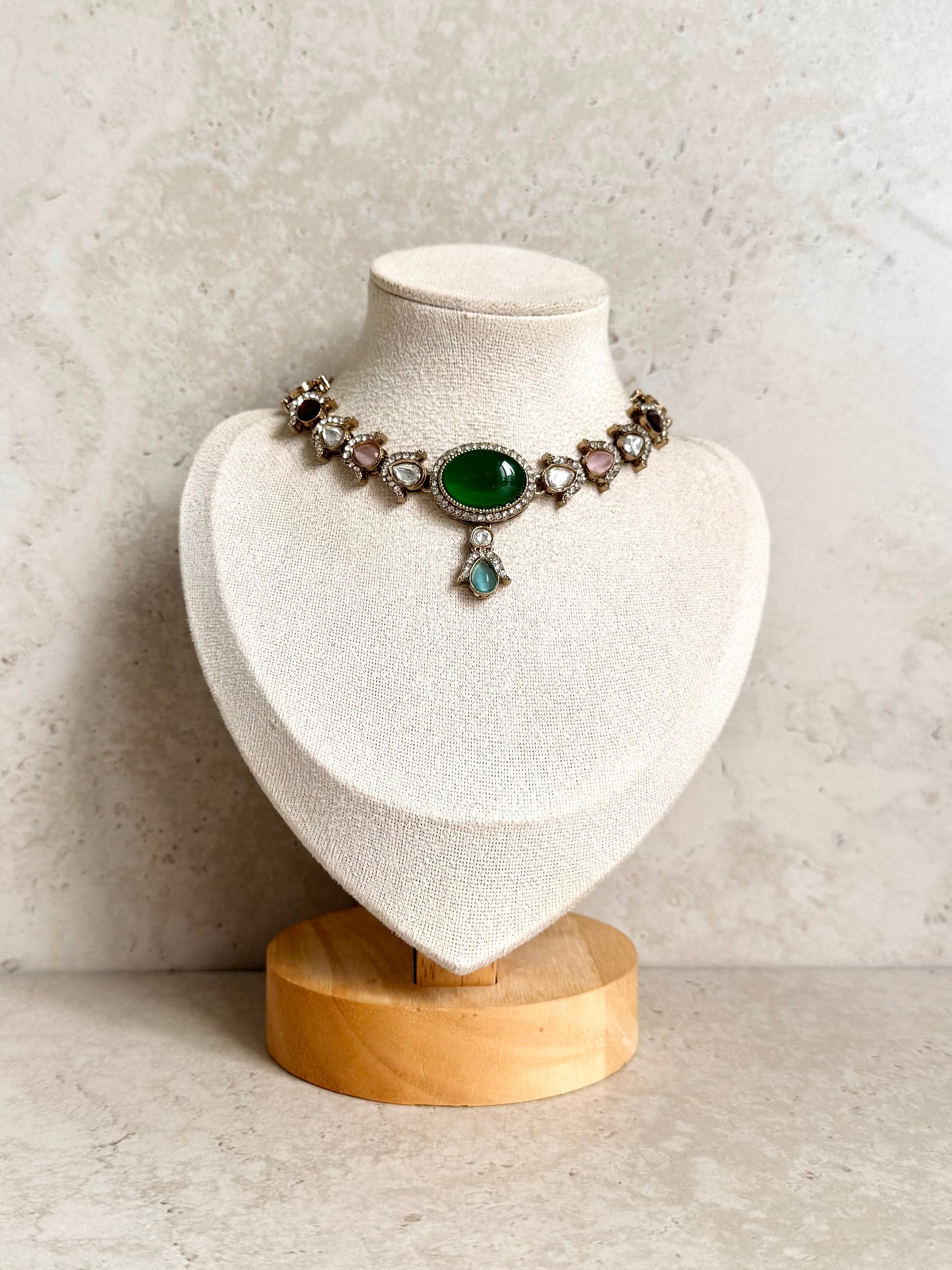 Shaheen Necklace Set