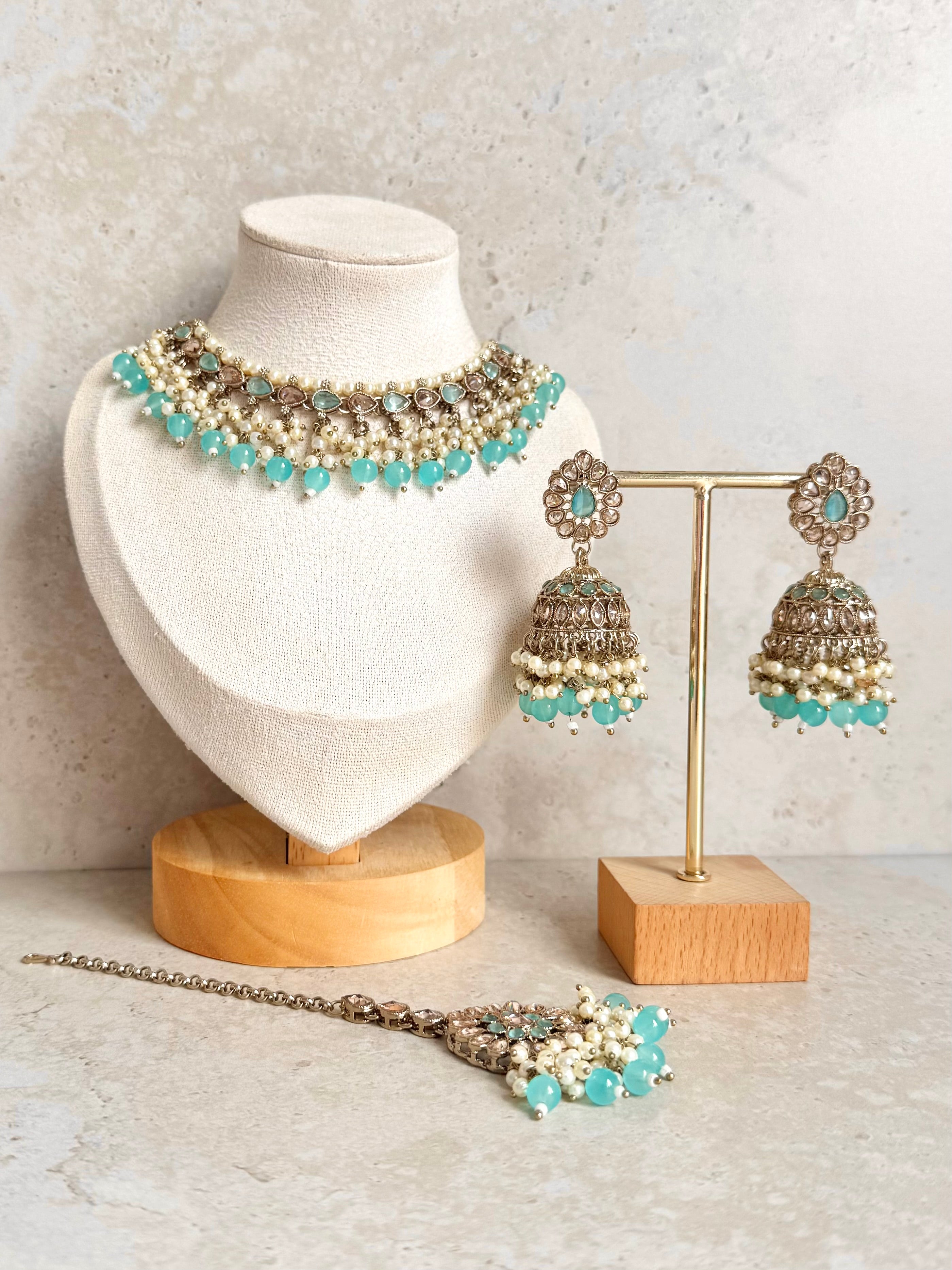 Suhana Necklace Set