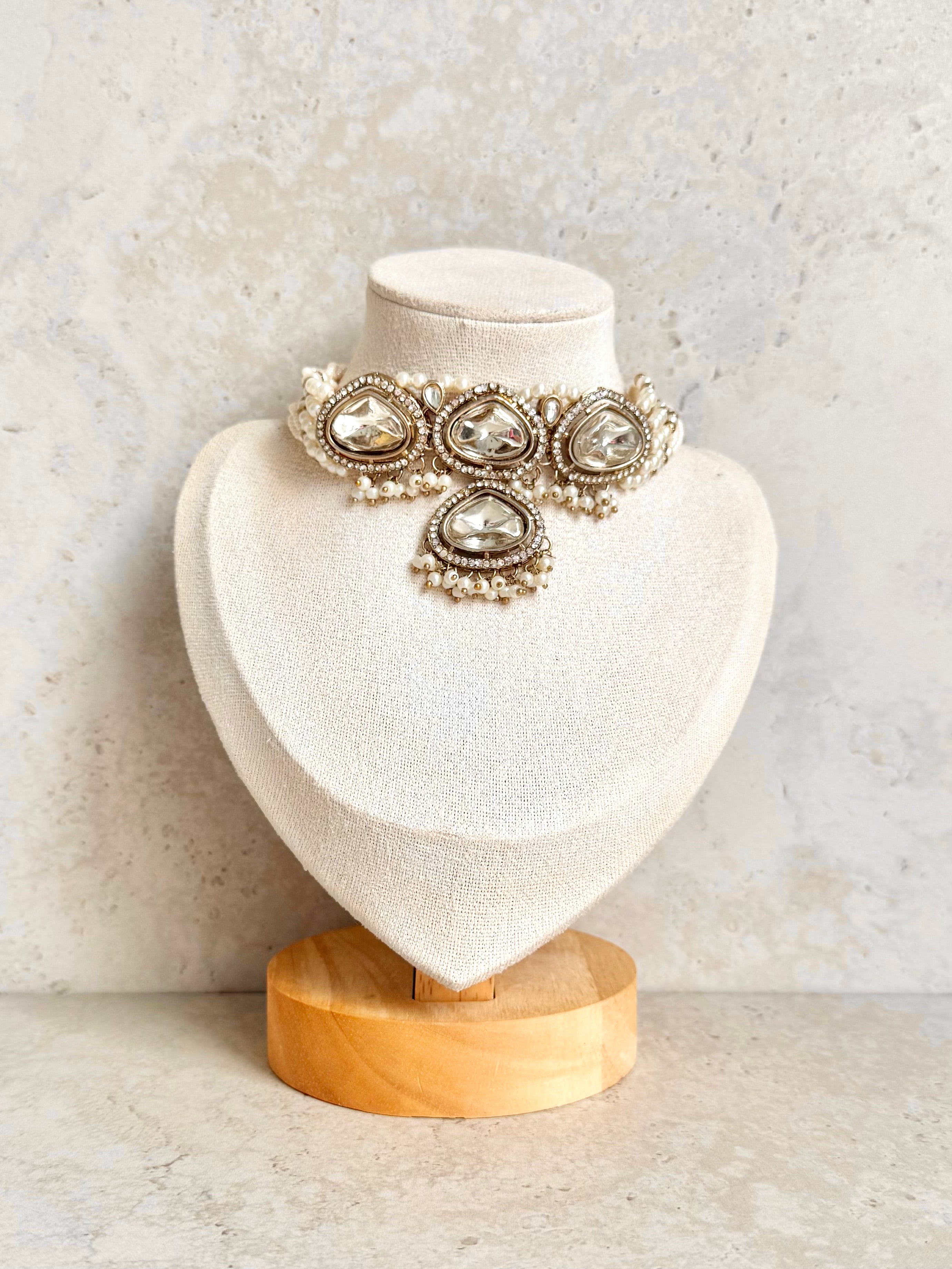 Surbhi Necklace Set