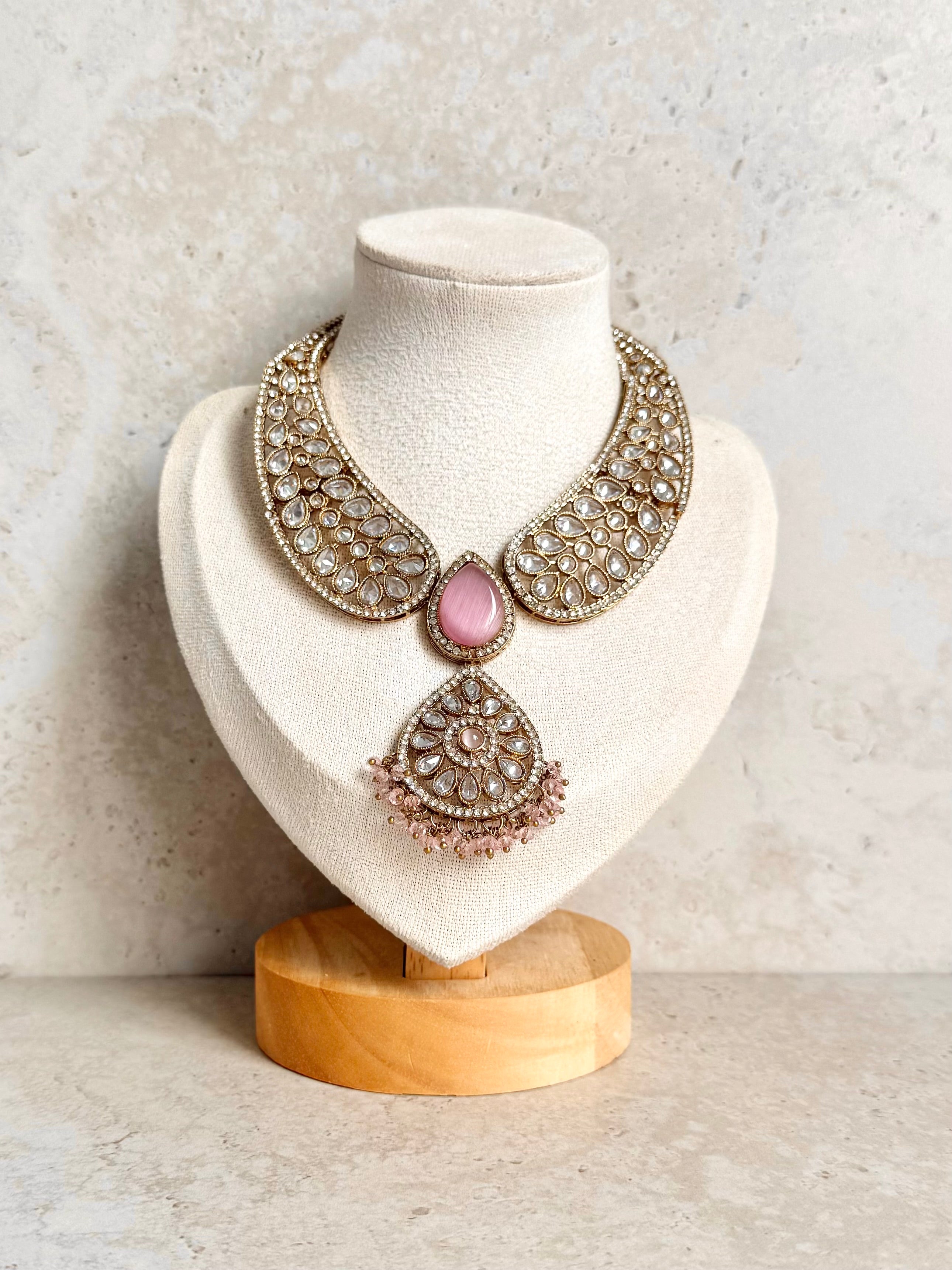 Alisha Necklace Set