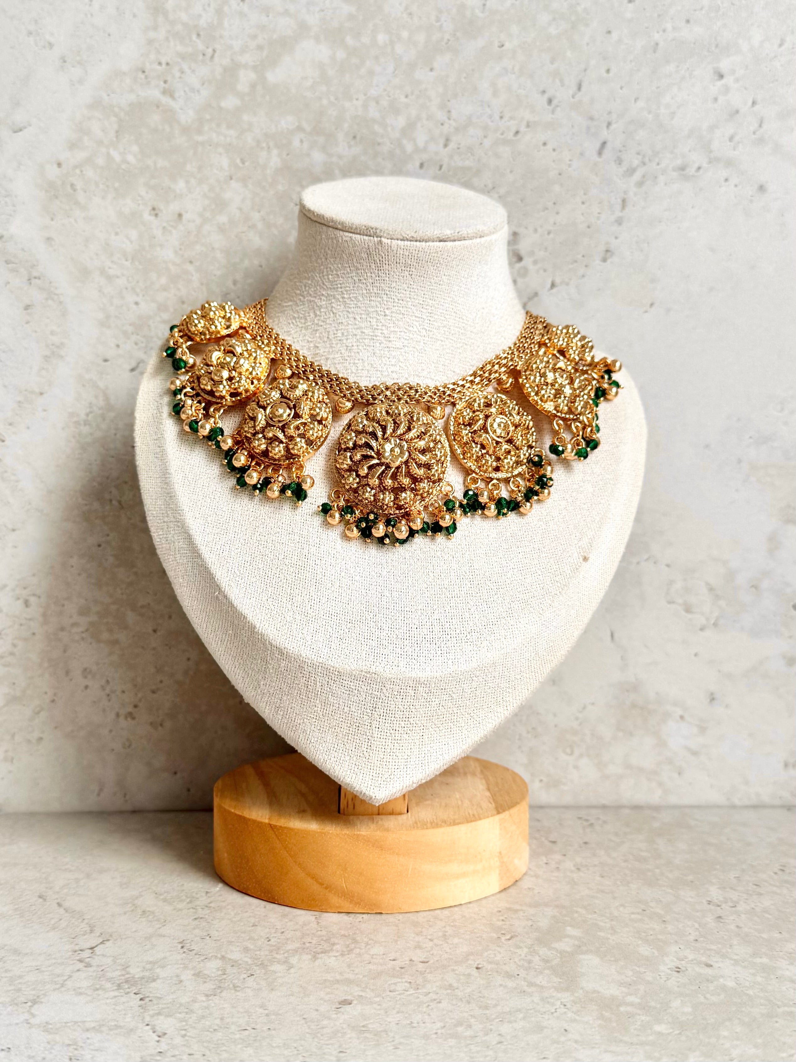 Dania Necklace Set
