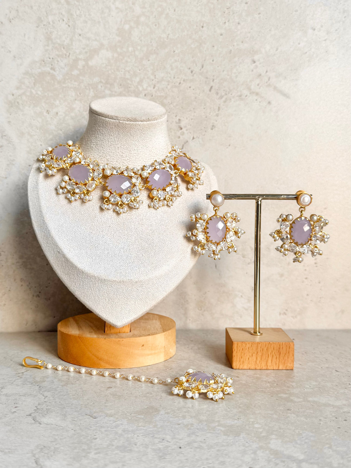 Aariz Necklace Set