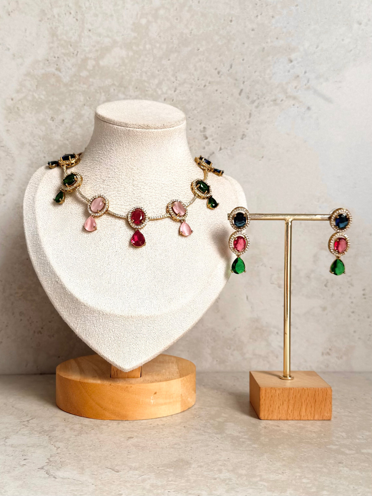 Mansi Necklace Set