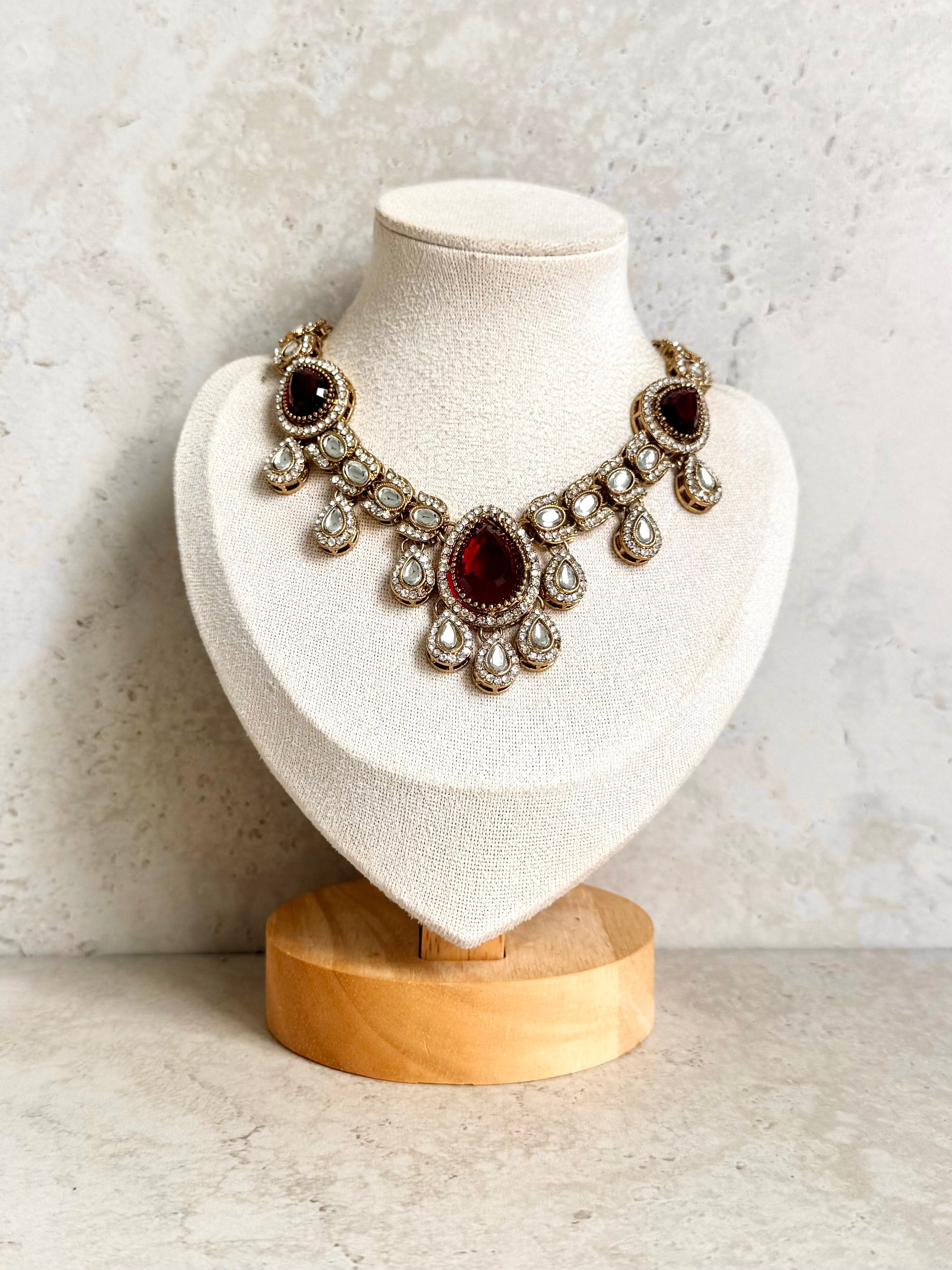 Gurleen Necklace Set