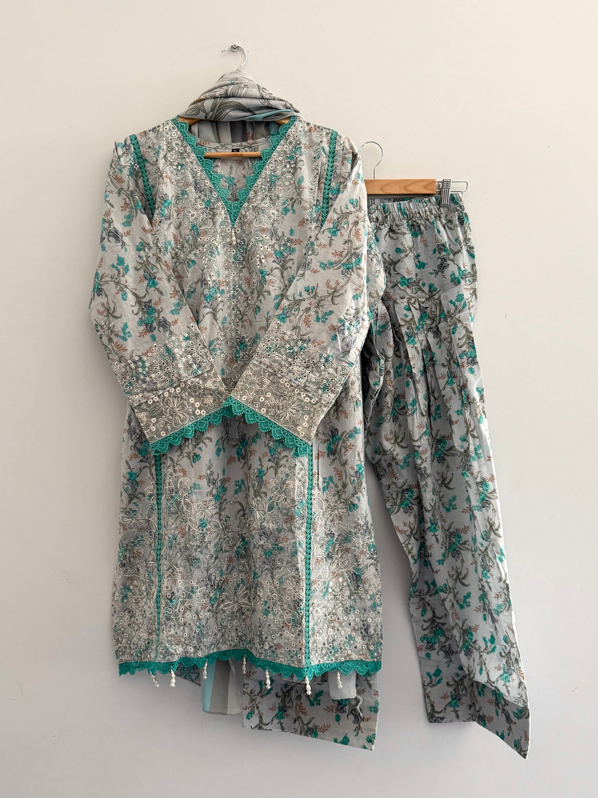 Rameen Suit Set