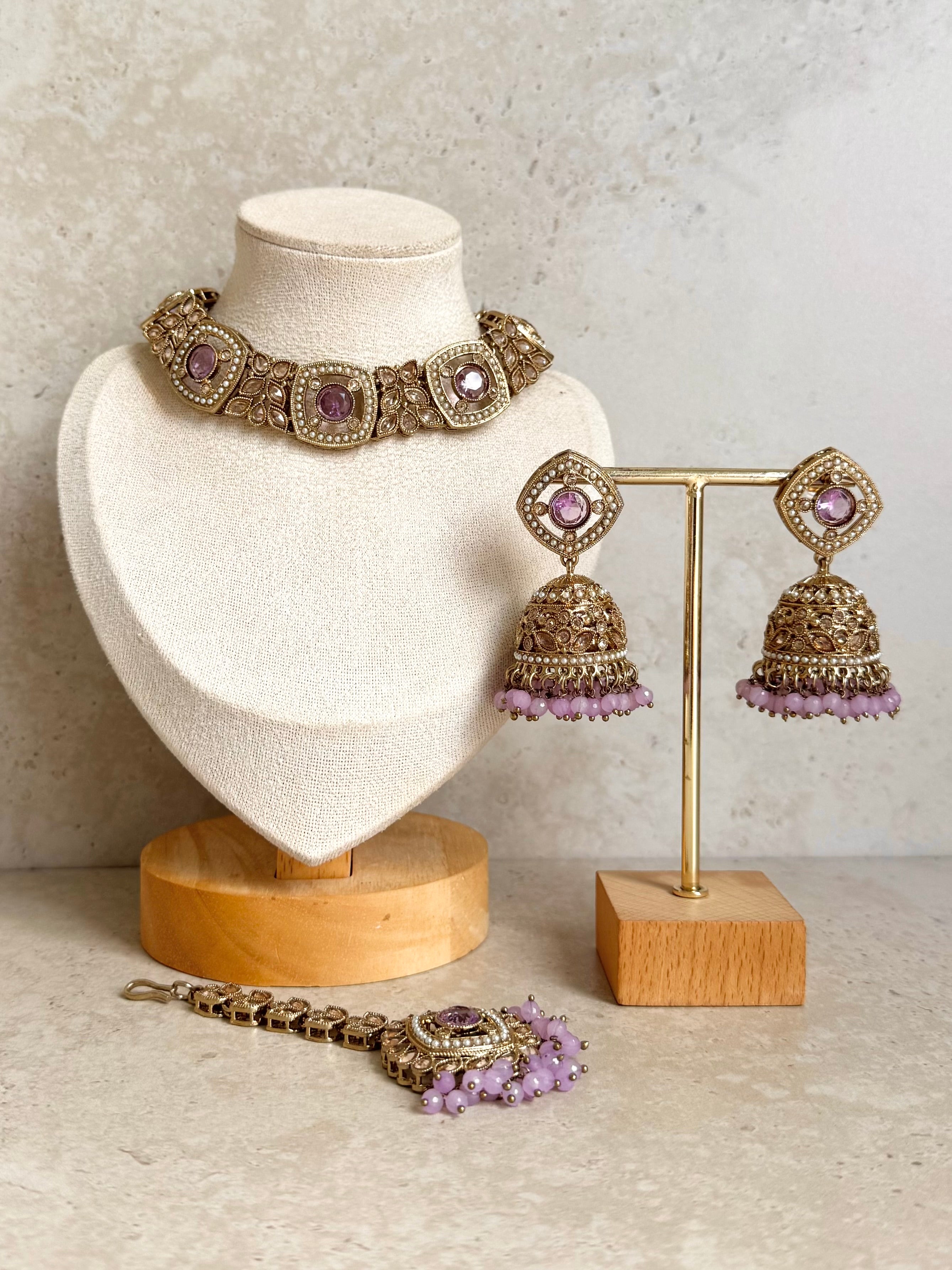Ridhima Necklace Set